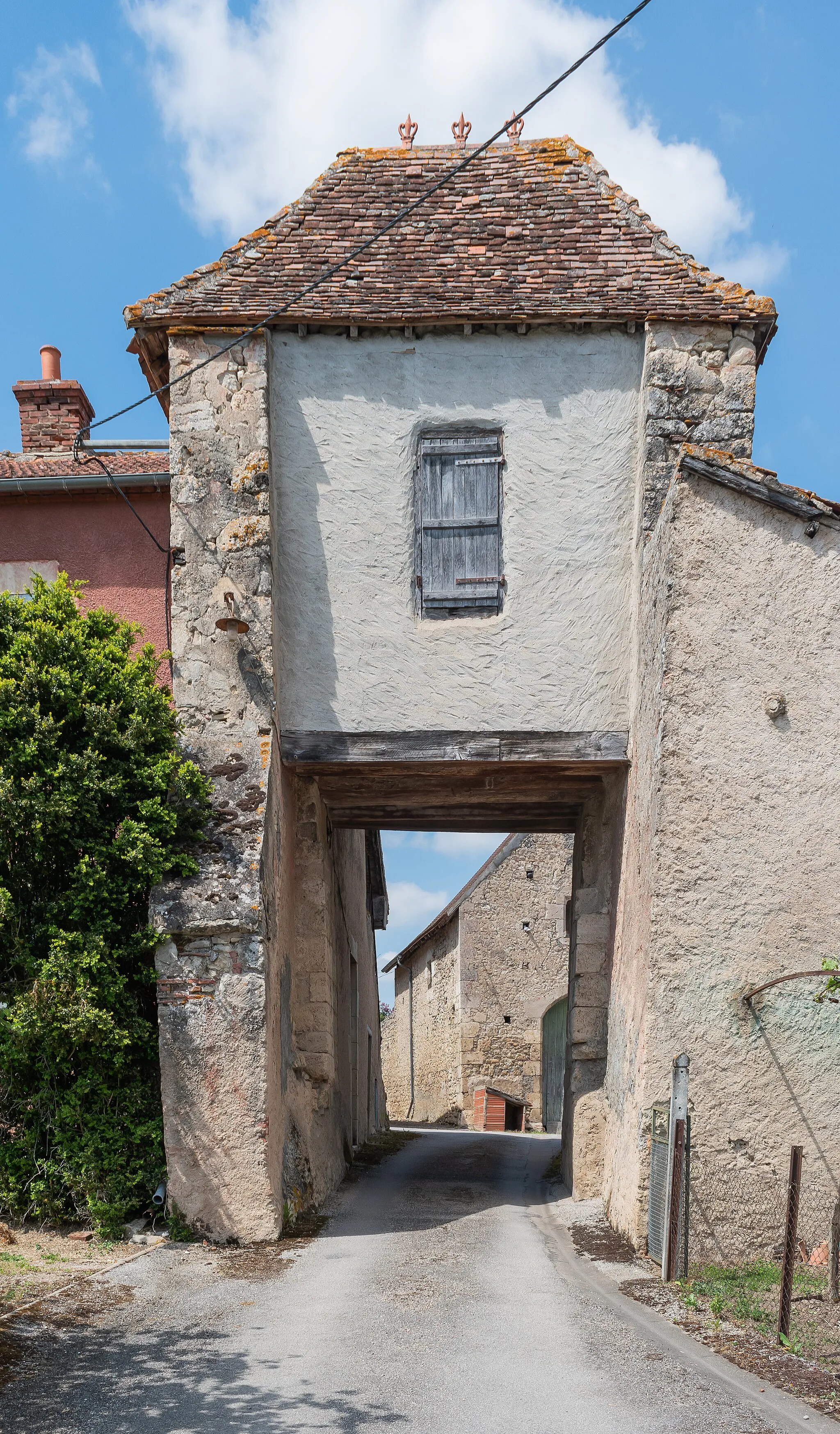 Photo showing: Gate in Montord, Allier, France