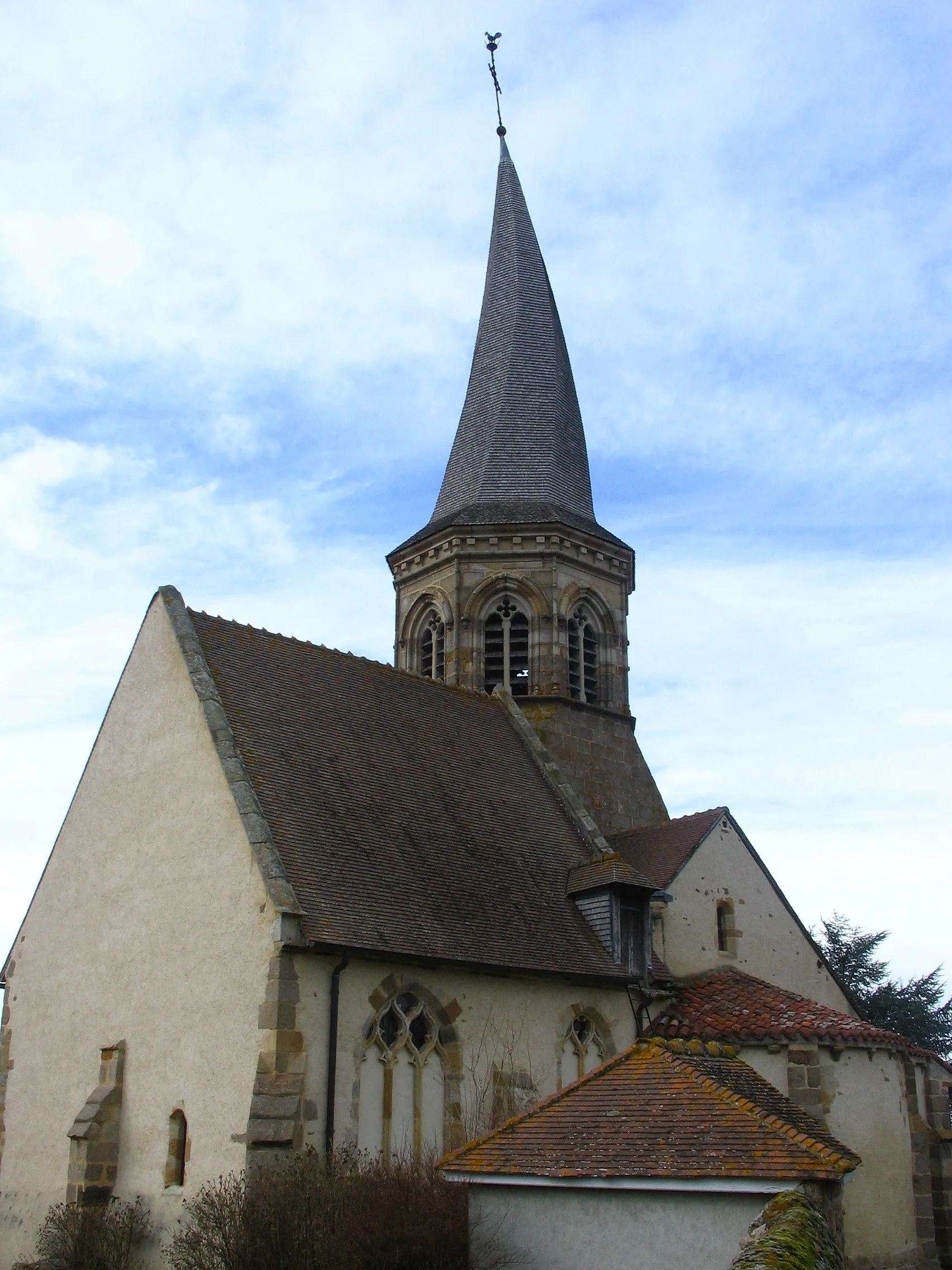 Photo showing: Clocher tors de Saint-Bonnet de Four, entre Montmarault et Montluçon (03).