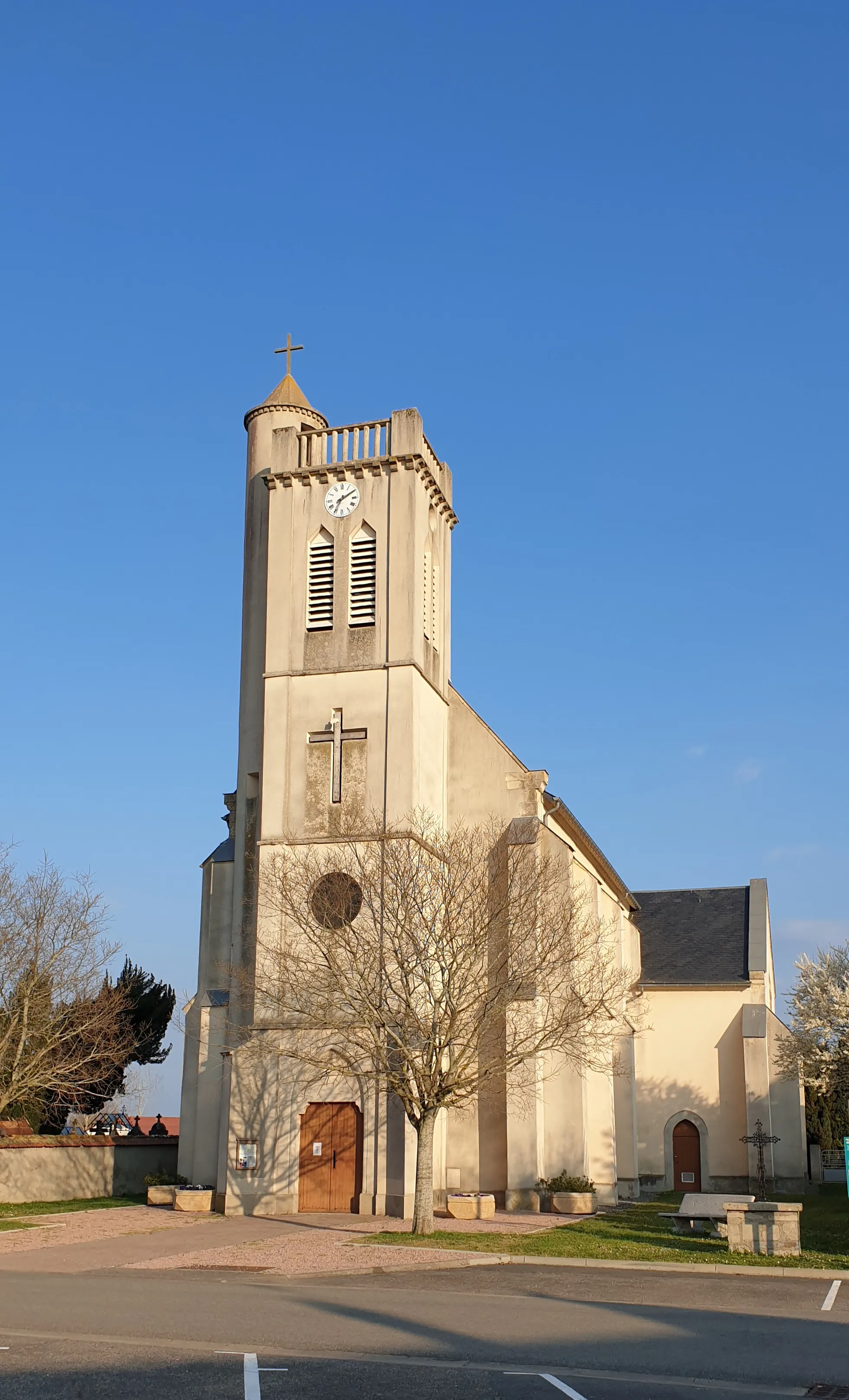 Photo showing: église Saint-Léger Saint-Jean-Baptiste de Vendat