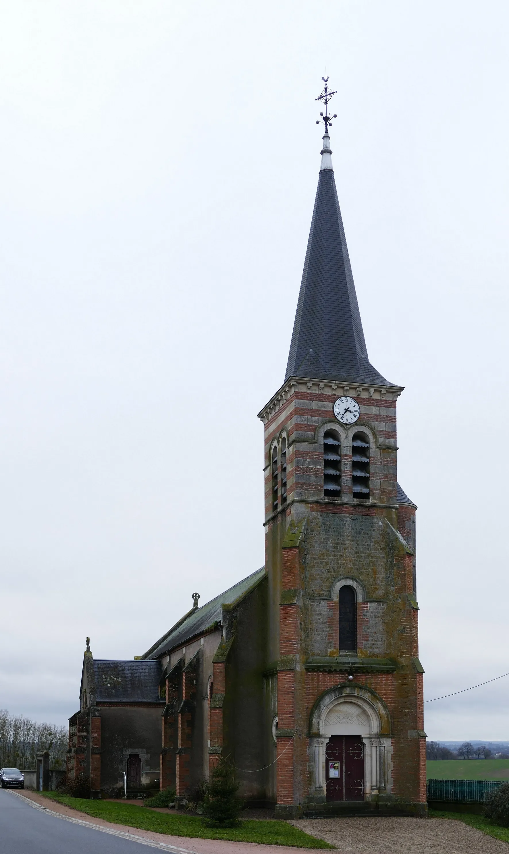 Photo showing: Our Lady's church in Thionne (Allier, Auvergne, France).