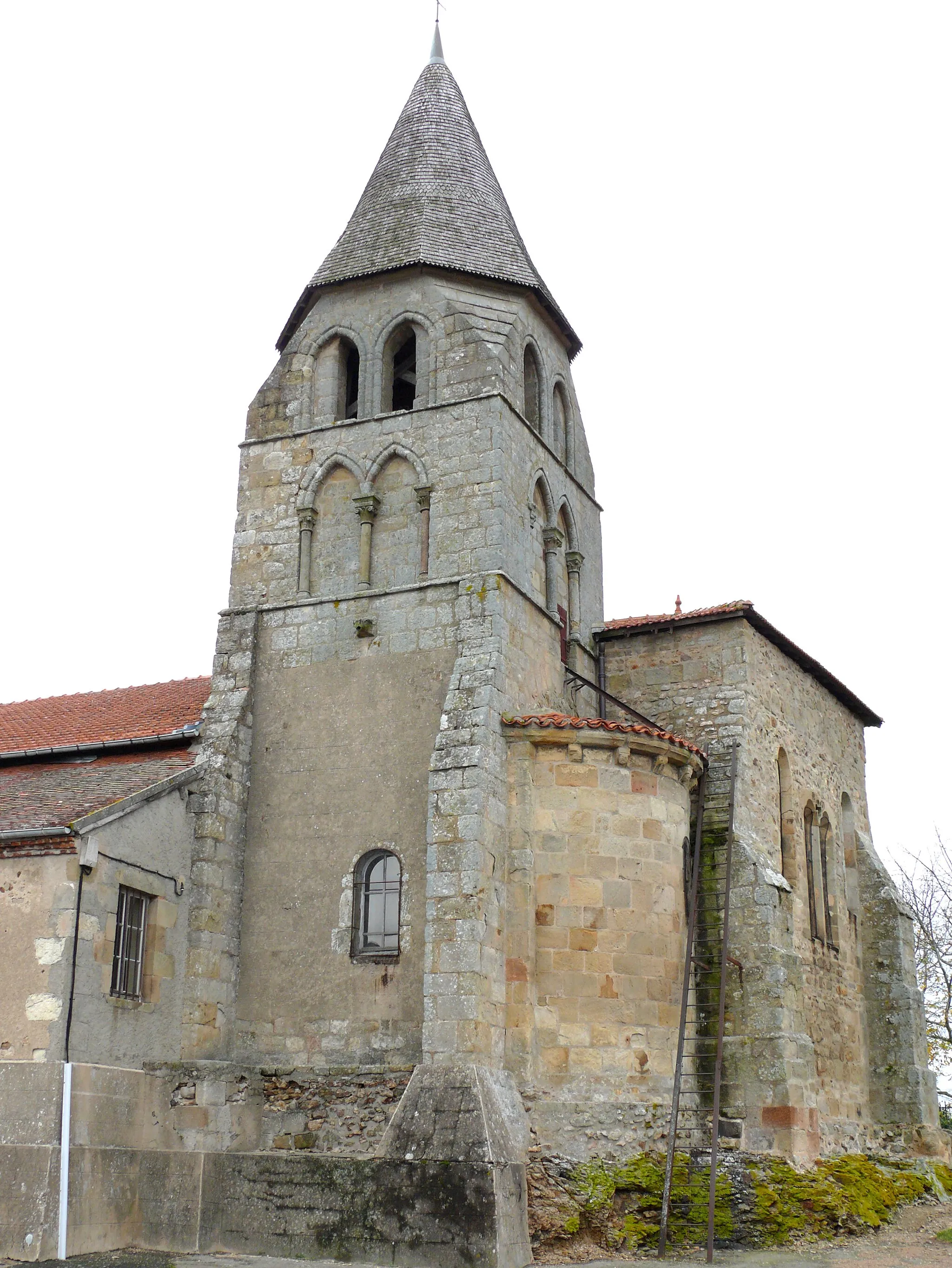 Photo showing: Tronget - Église Saint-Maurice-et-Saint-Vincent - Clocher, absidiole sud et chevet