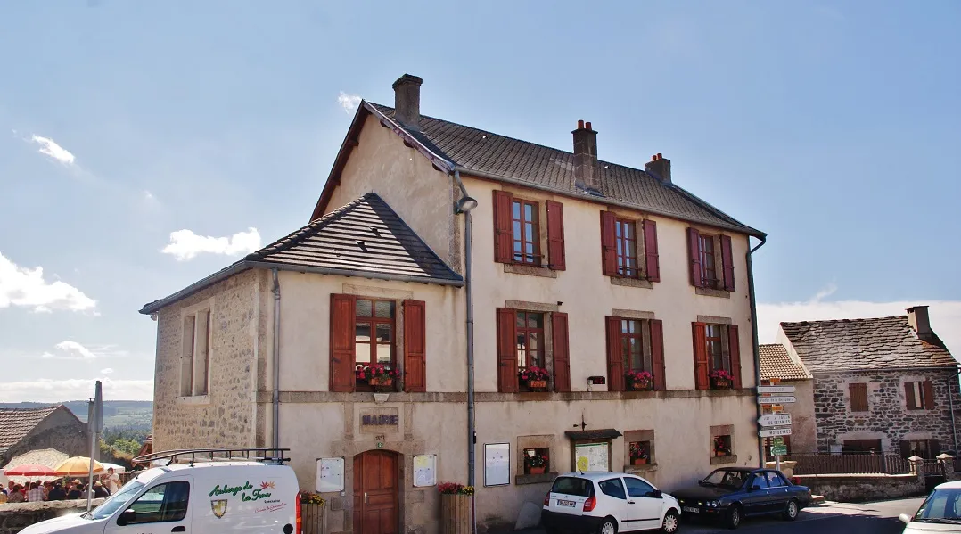 Photo showing: La Mairie