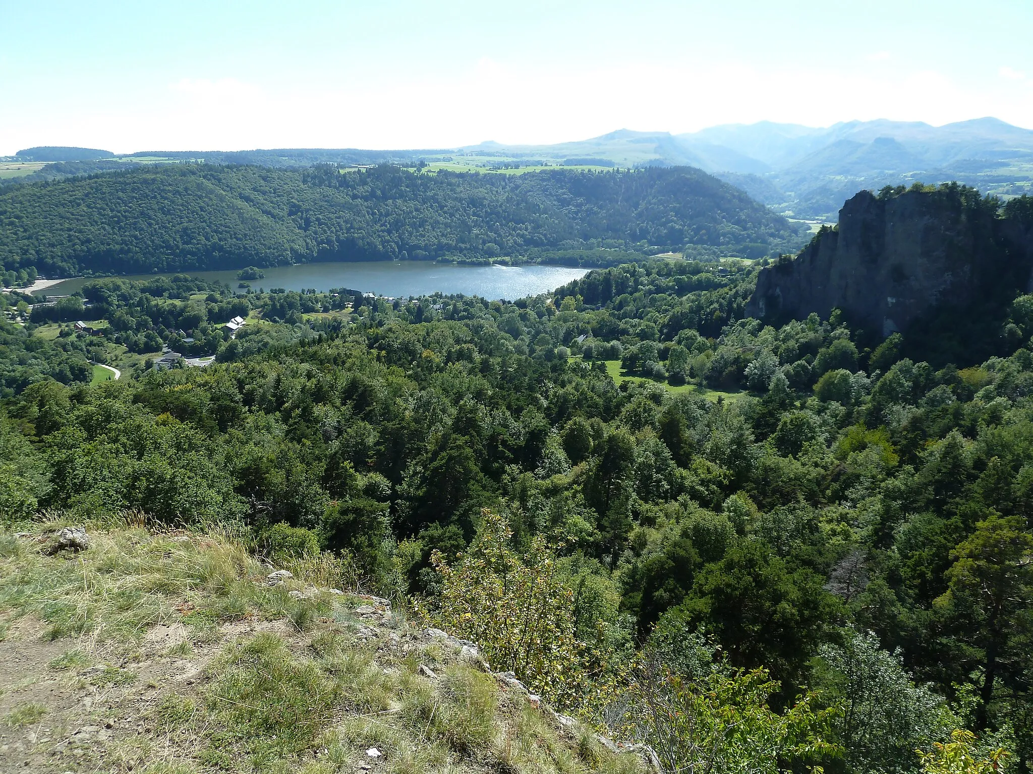 Photo showing: Le Lac_Chambon dans les Monts_Dore Puy-de-Dôme