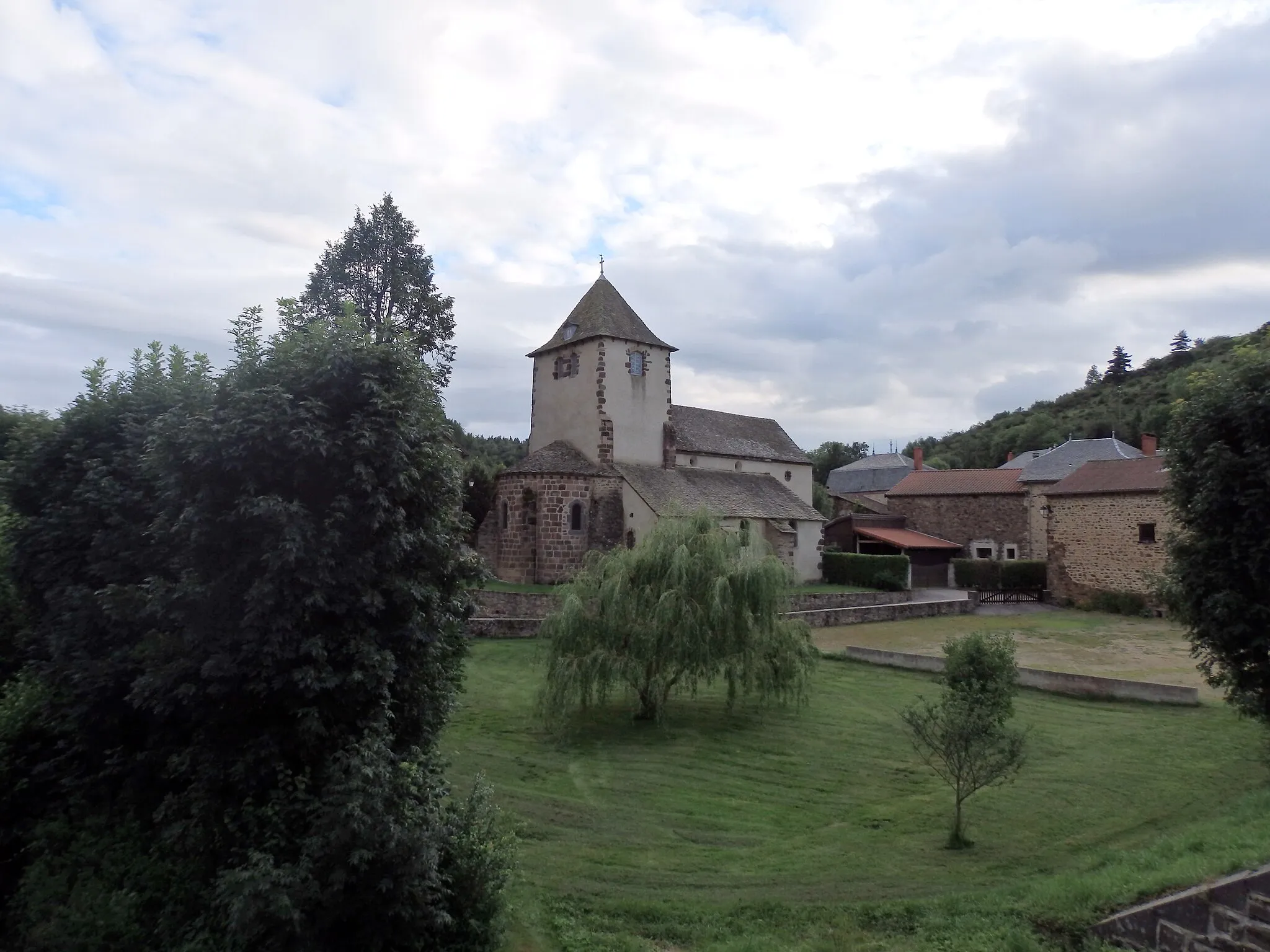 Photo showing: This building is indexed in the base Mérimée, a database of architectural heritage maintained by the French Ministry of Culture, under the reference PA00093653 .