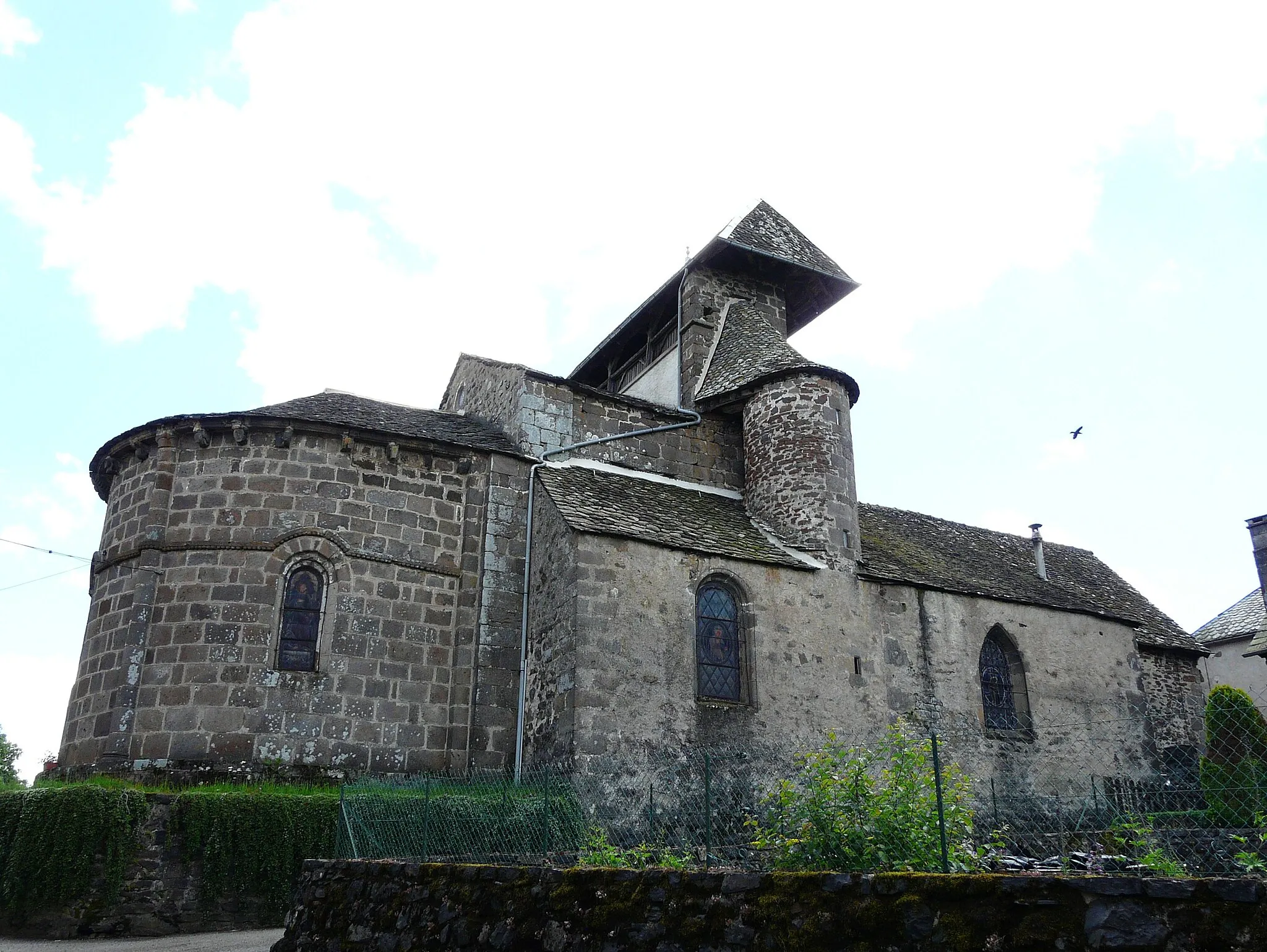 Photo showing: L'église de Saint-Bonnet-de-Salers, Cantal, France.