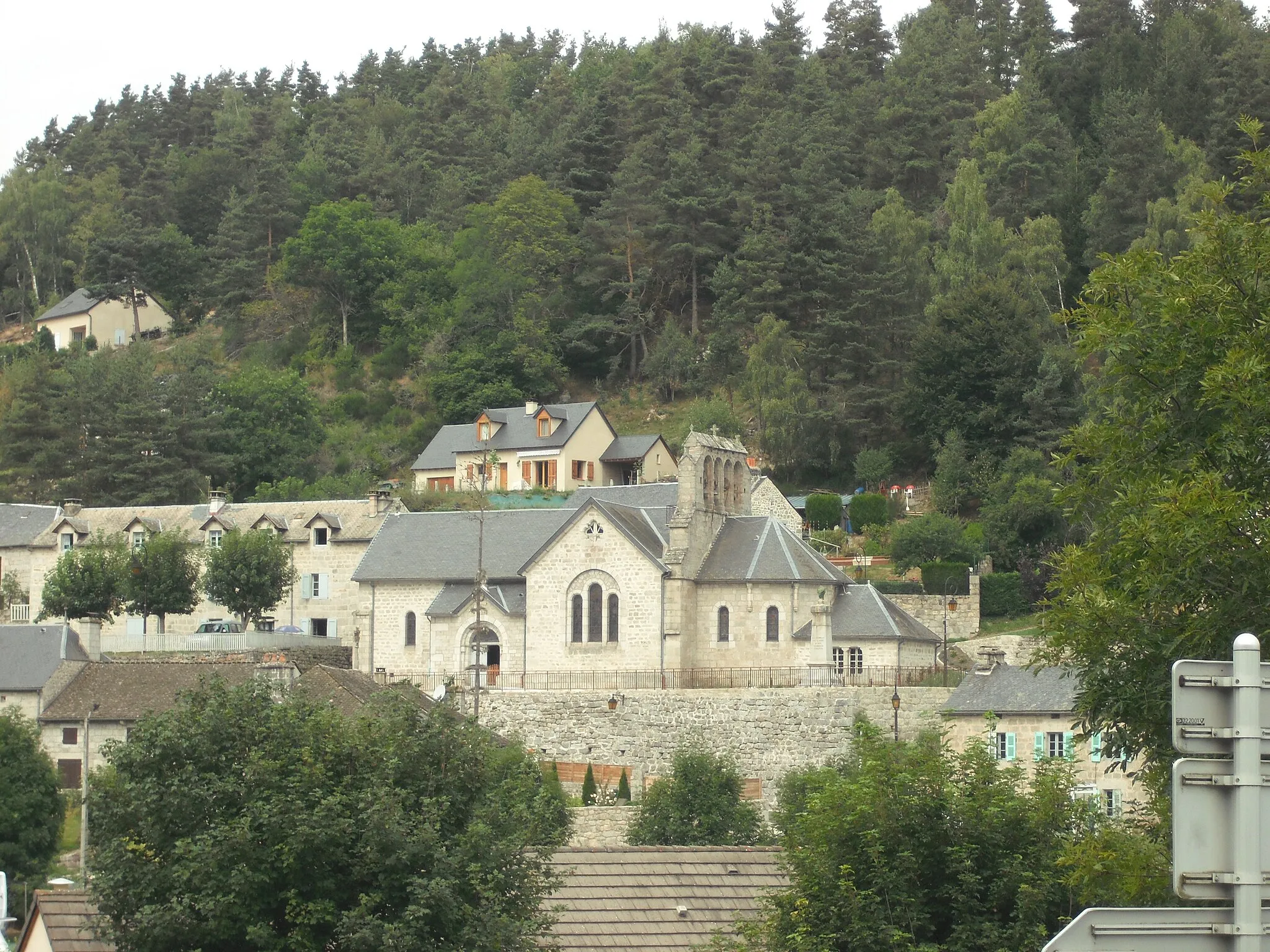 Photo showing: Eglise de Saint-Just (Cantal)