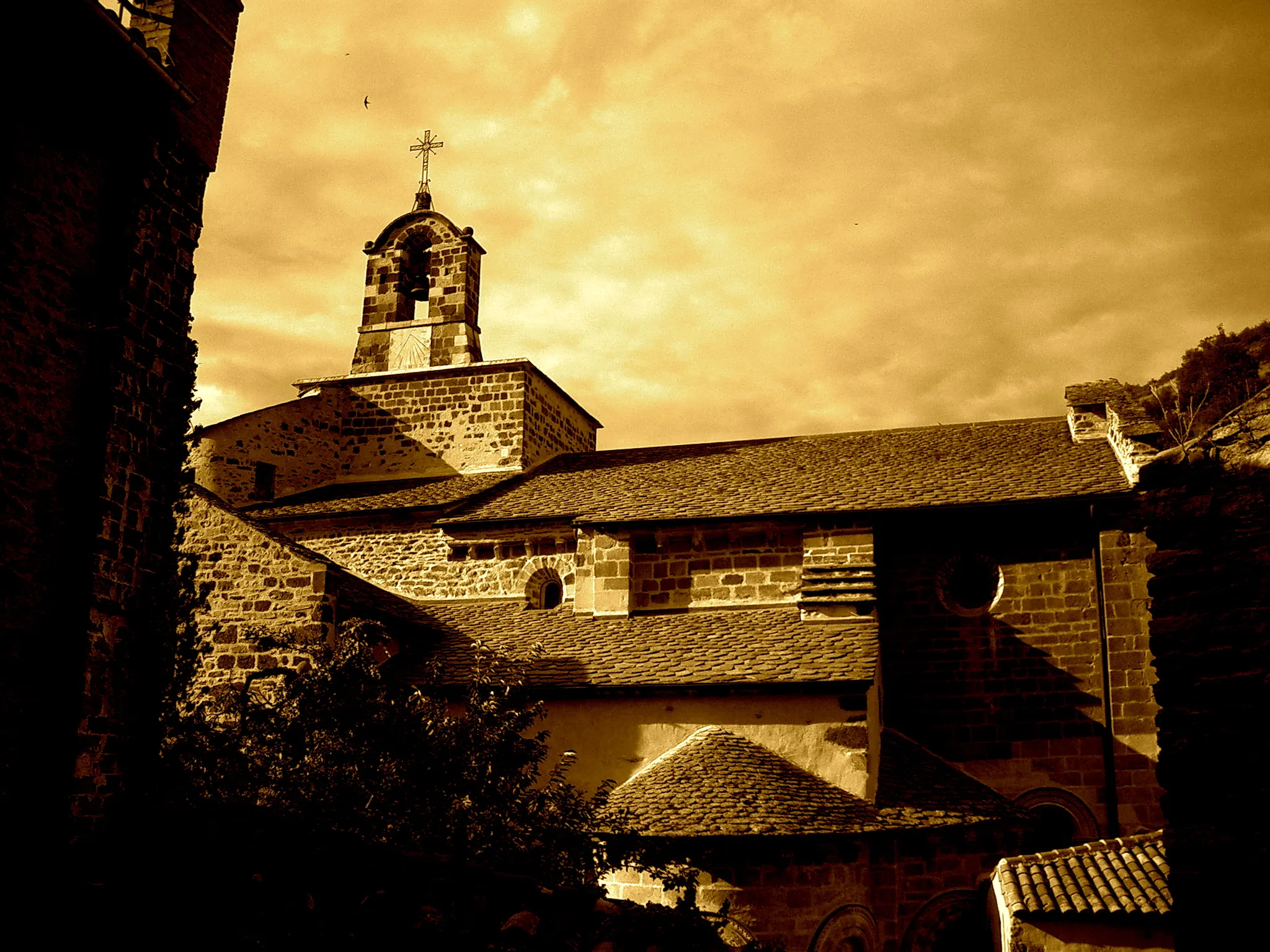 Photo showing: Église Saint-Pierre de Blesle