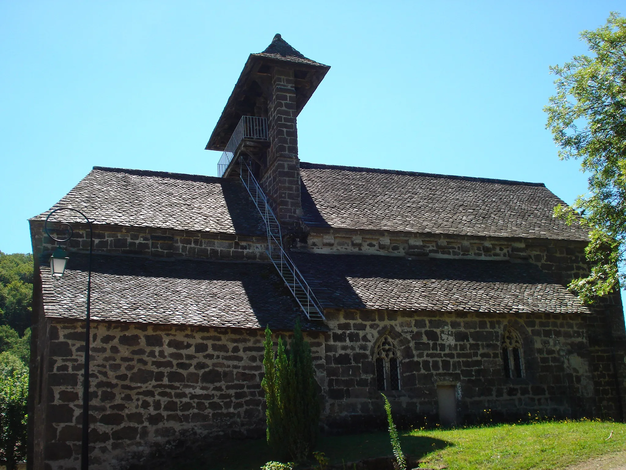 Photo showing: Eglise de Lascelle dans le Cantal en France