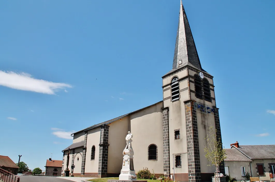 Photo showing: église St Pierre