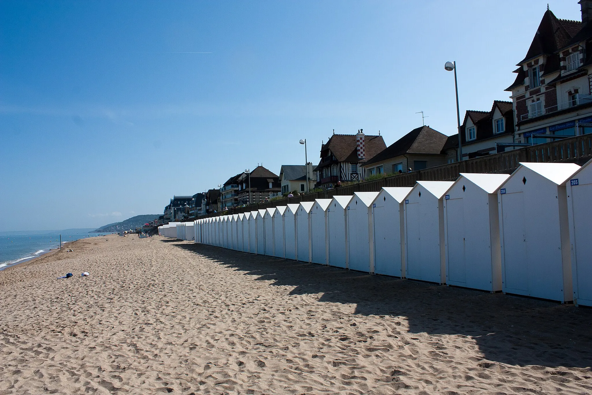 Photo showing: The beach.