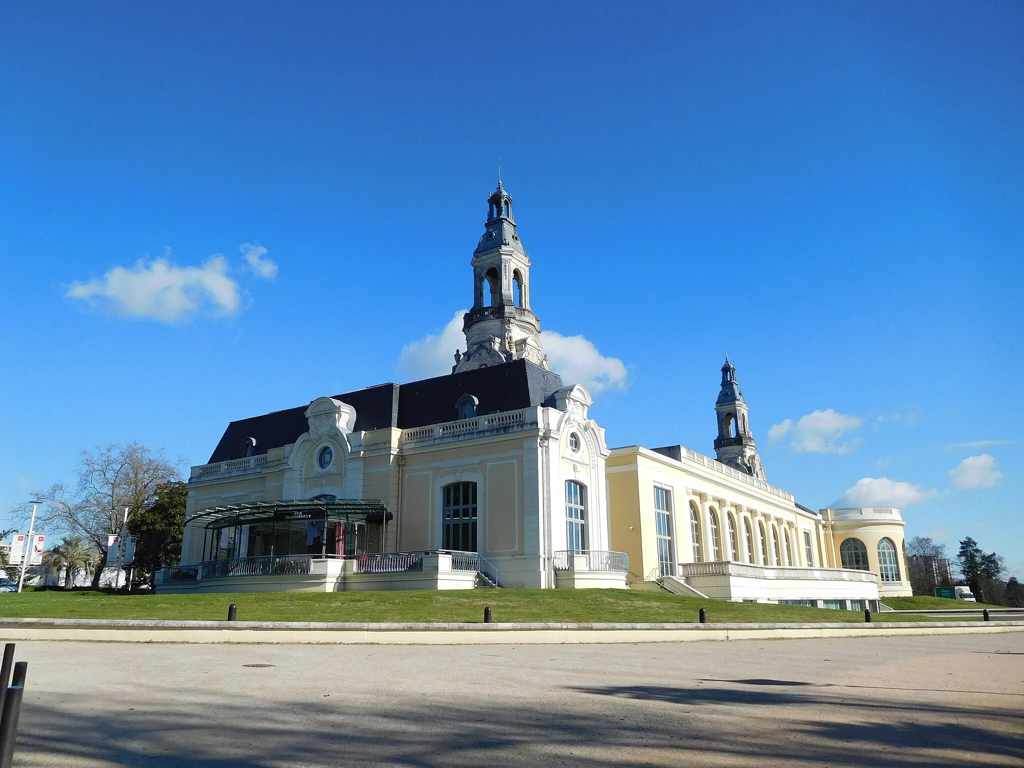 Photo showing: Palais Beaumont, Pau, Francia