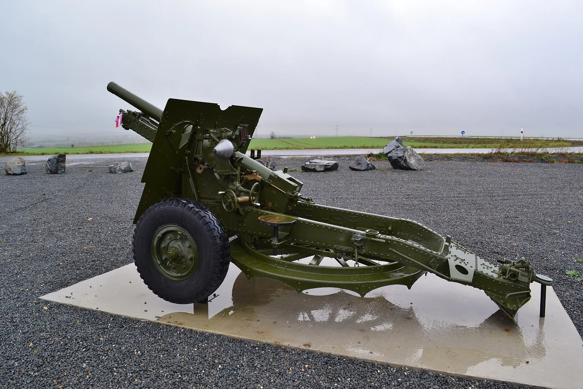 Photo showing: Canonde 25 pounder au mémorial de la cote 112 à proximité d' Esquay-Notre-Dame