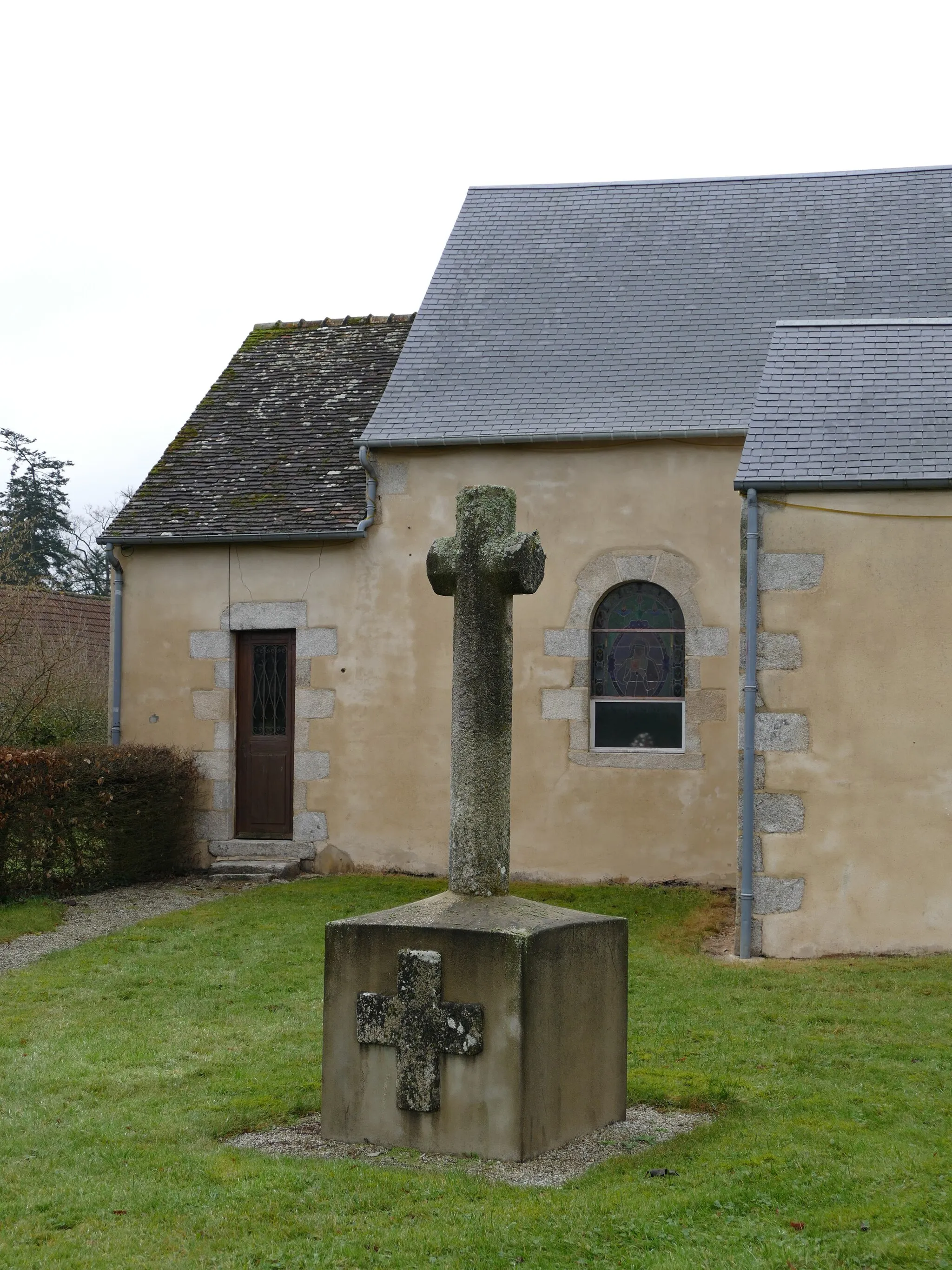 Photo showing: Saint-Gervais-and-Saint-Protais' church in Saint-Gervais-du-Perron (Orne, Normandie, France).