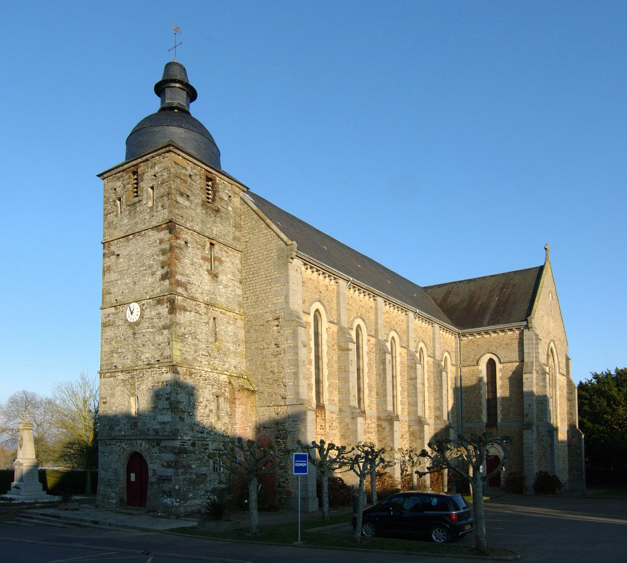 Photo showing: L'église Saint-Eloi à Caligny, Orne.