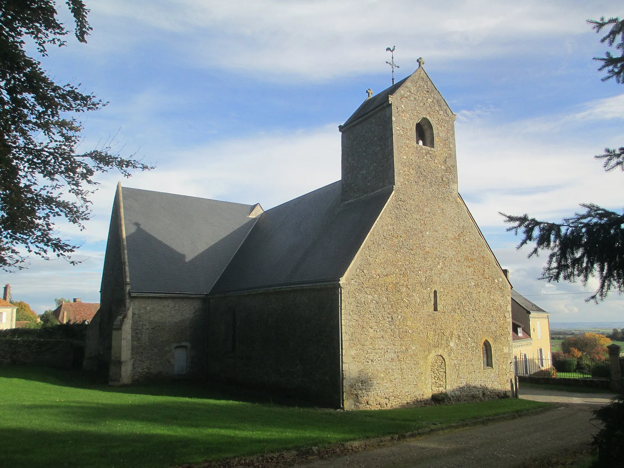 Photo showing: Église Saint-Denis d'Aillières, à Aillières-Beauvoir, dans la Sarthe.