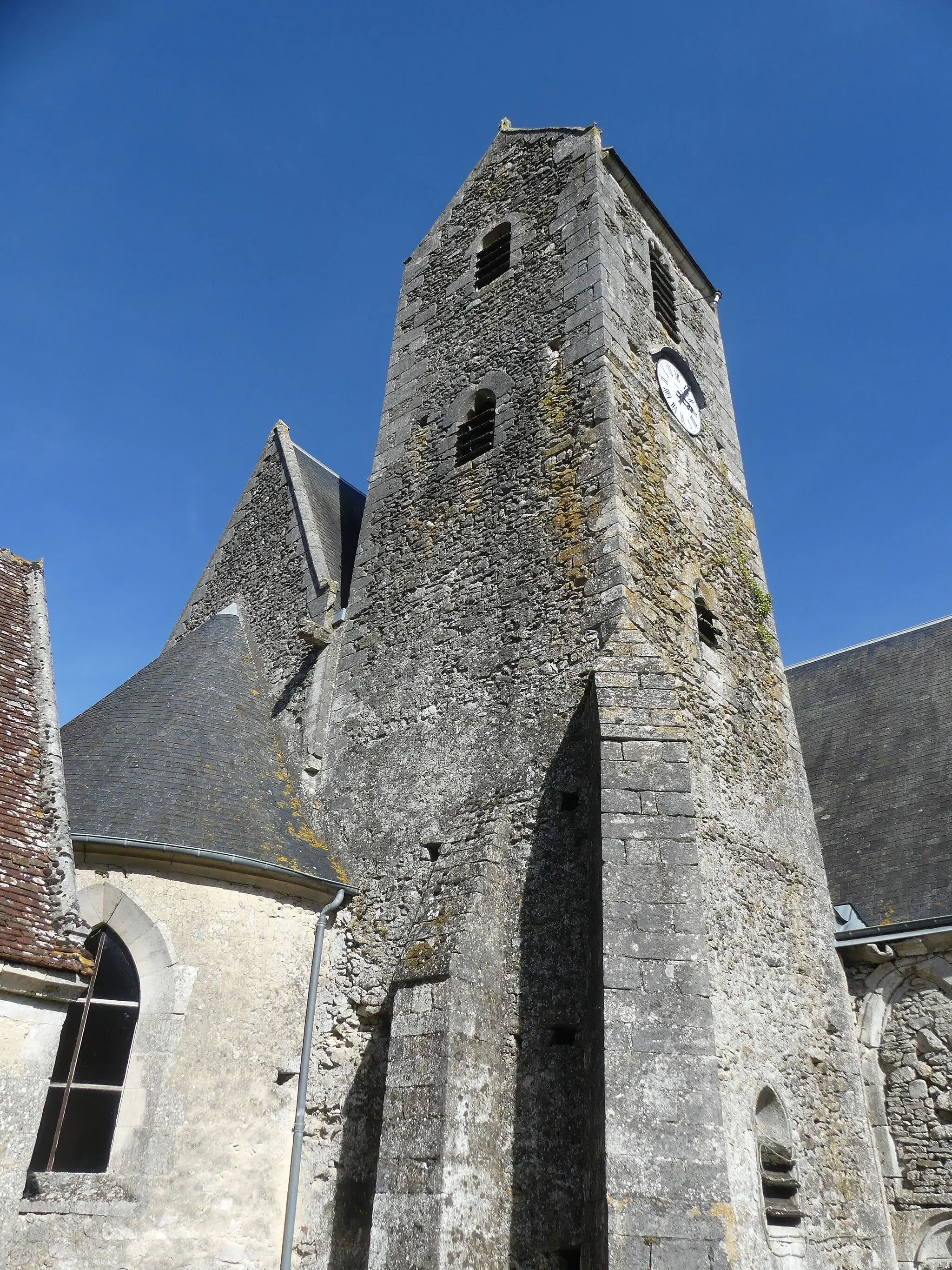 Photo showing: tour clocher romane