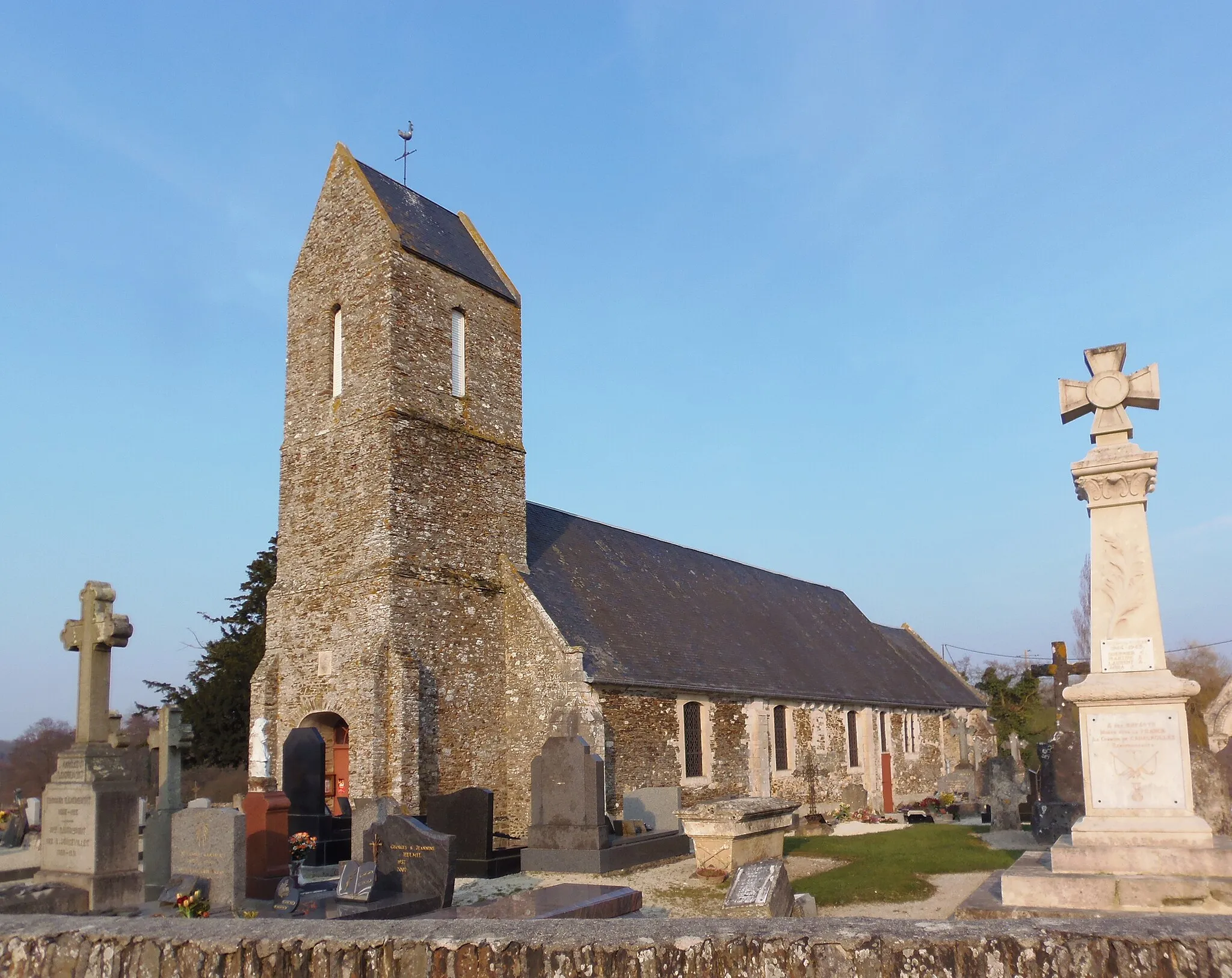 Photo showing: Cahagnolles (Normandie, France). L'église Saint-Pierre.