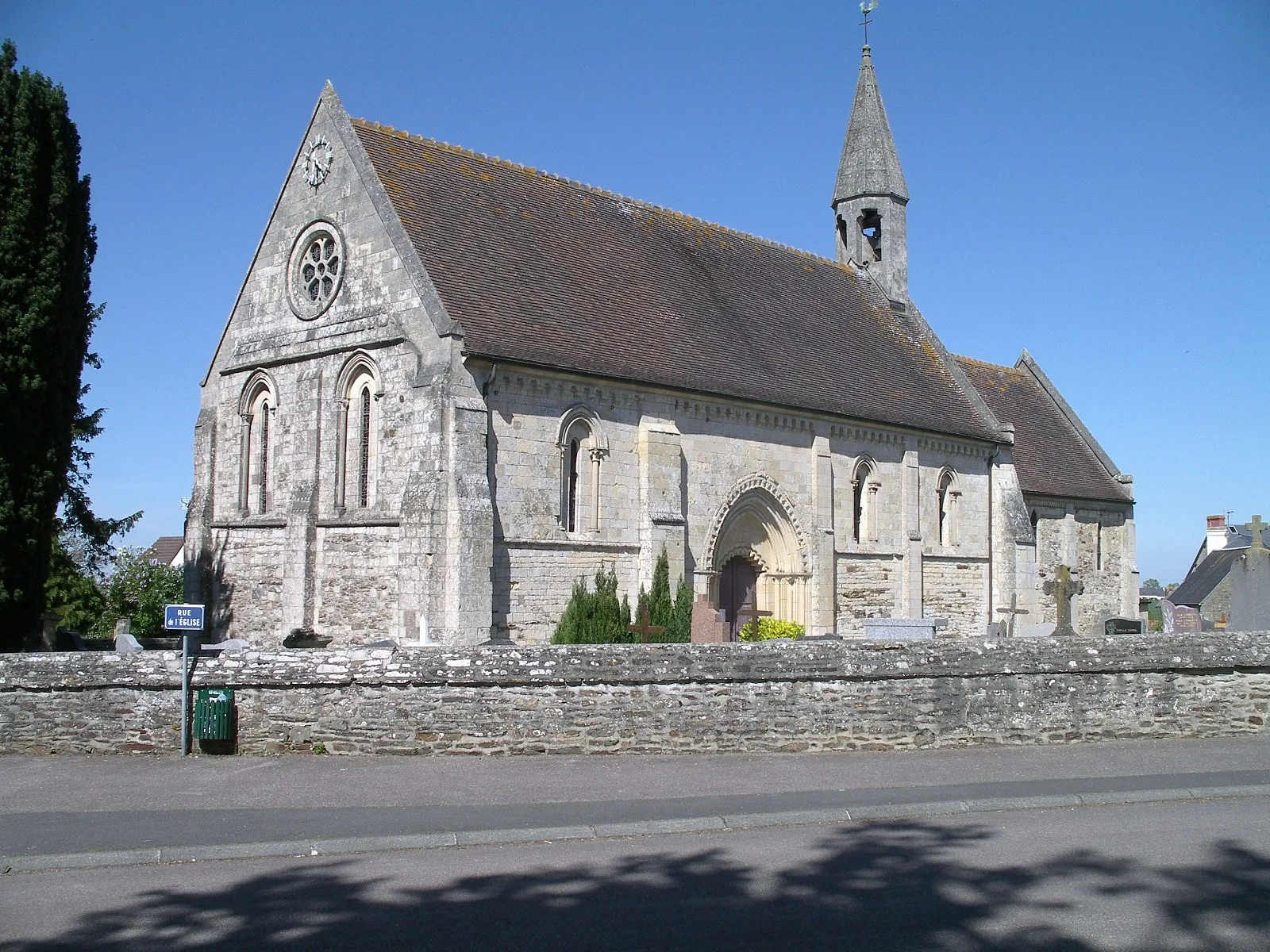 Photo showing: Eglise Saint-Pierre à Bougy (Calvados)