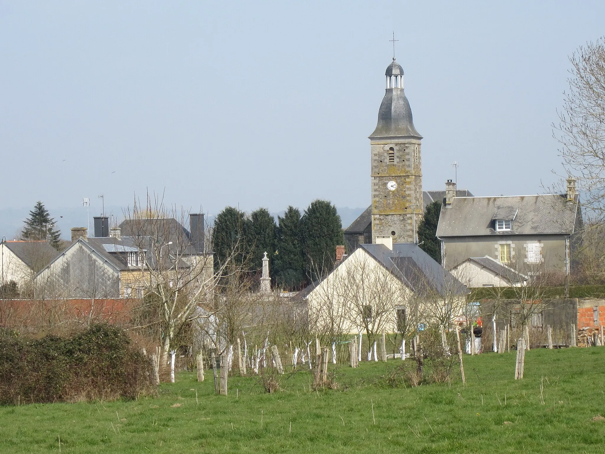 Photo showing: Le Mesnil-Adelée