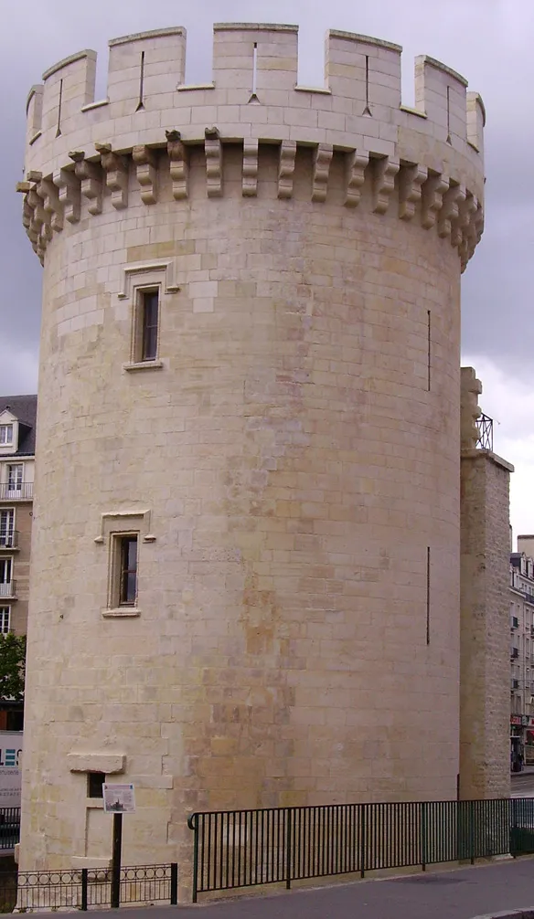 Photo showing: Tour Leroy à Caen (Calvados).