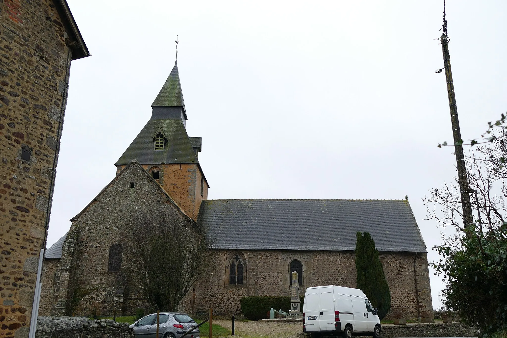 Photo showing: Saint-Peter-and-Saint-Paul's church in La Roche-Mabile (Orne, Normandie, France).