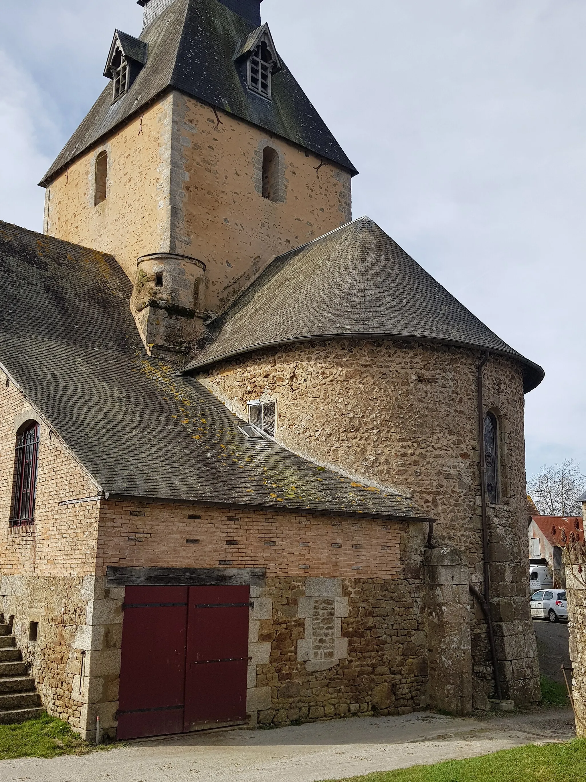 Photo showing: La Roche-Mabile - Eglise Saint-Pierre et Saint-Paul