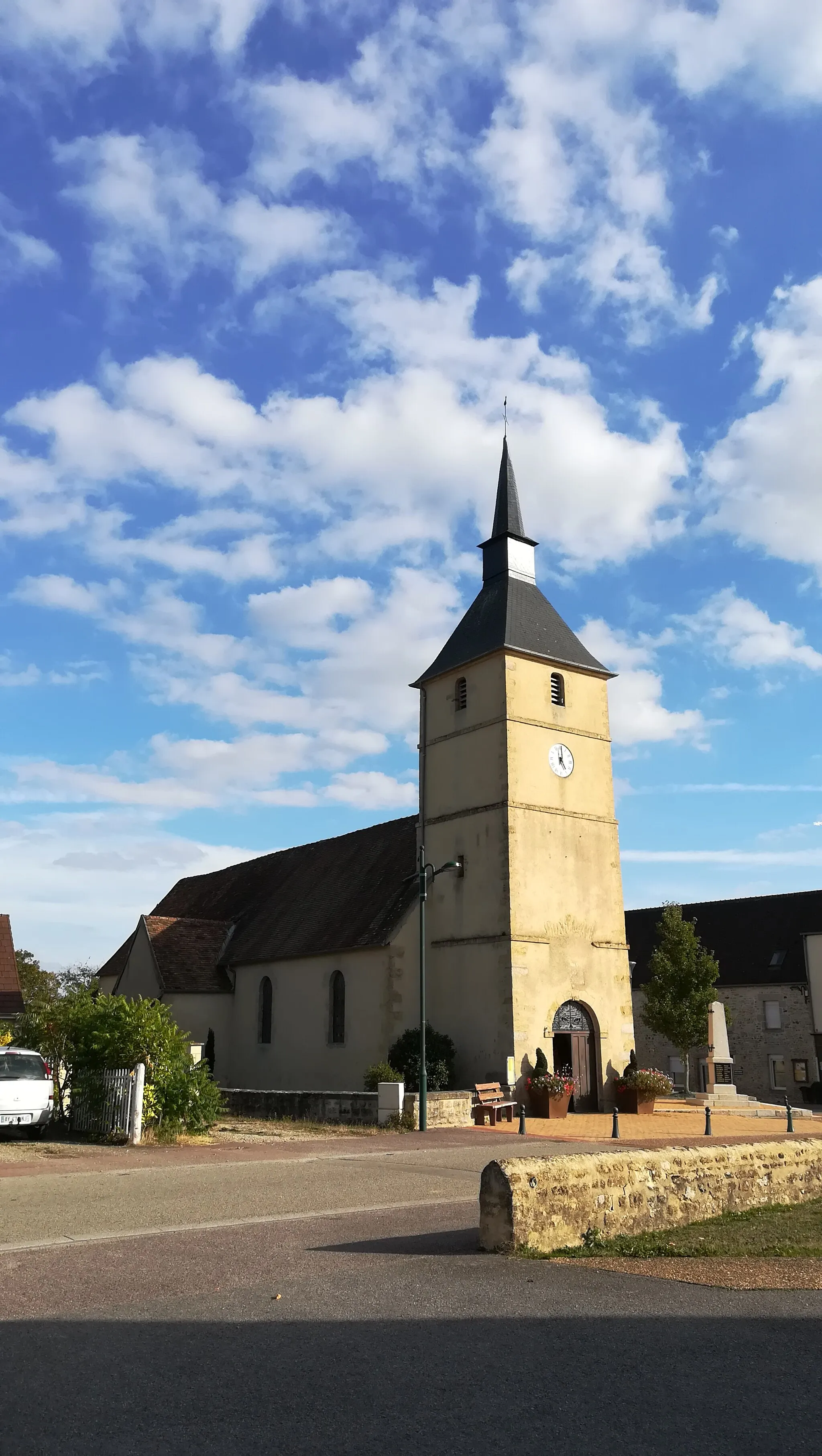Photo showing: Église Saint-Martin de Radon, dans l'Orne. Vue du Nord.