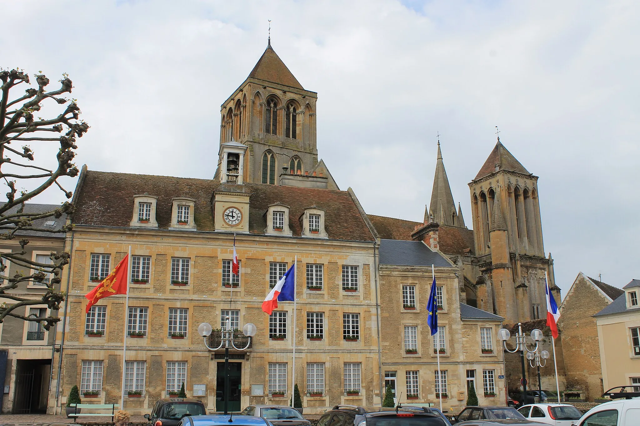 Photo showing: Mairie de Saint-Pierre-sur-Dives (Calvados)