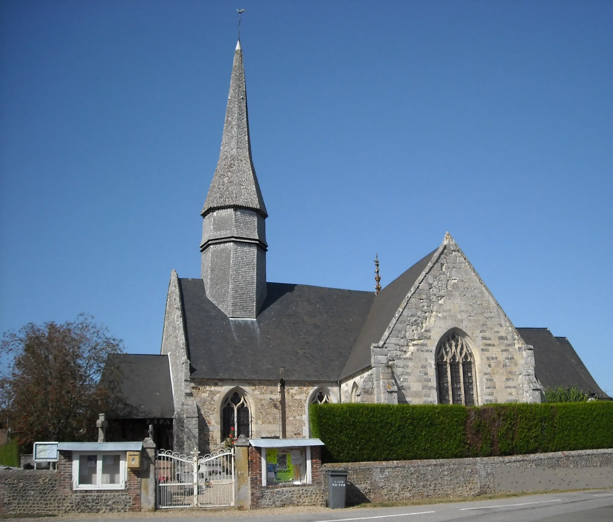 Photo showing: Église Saint Victor