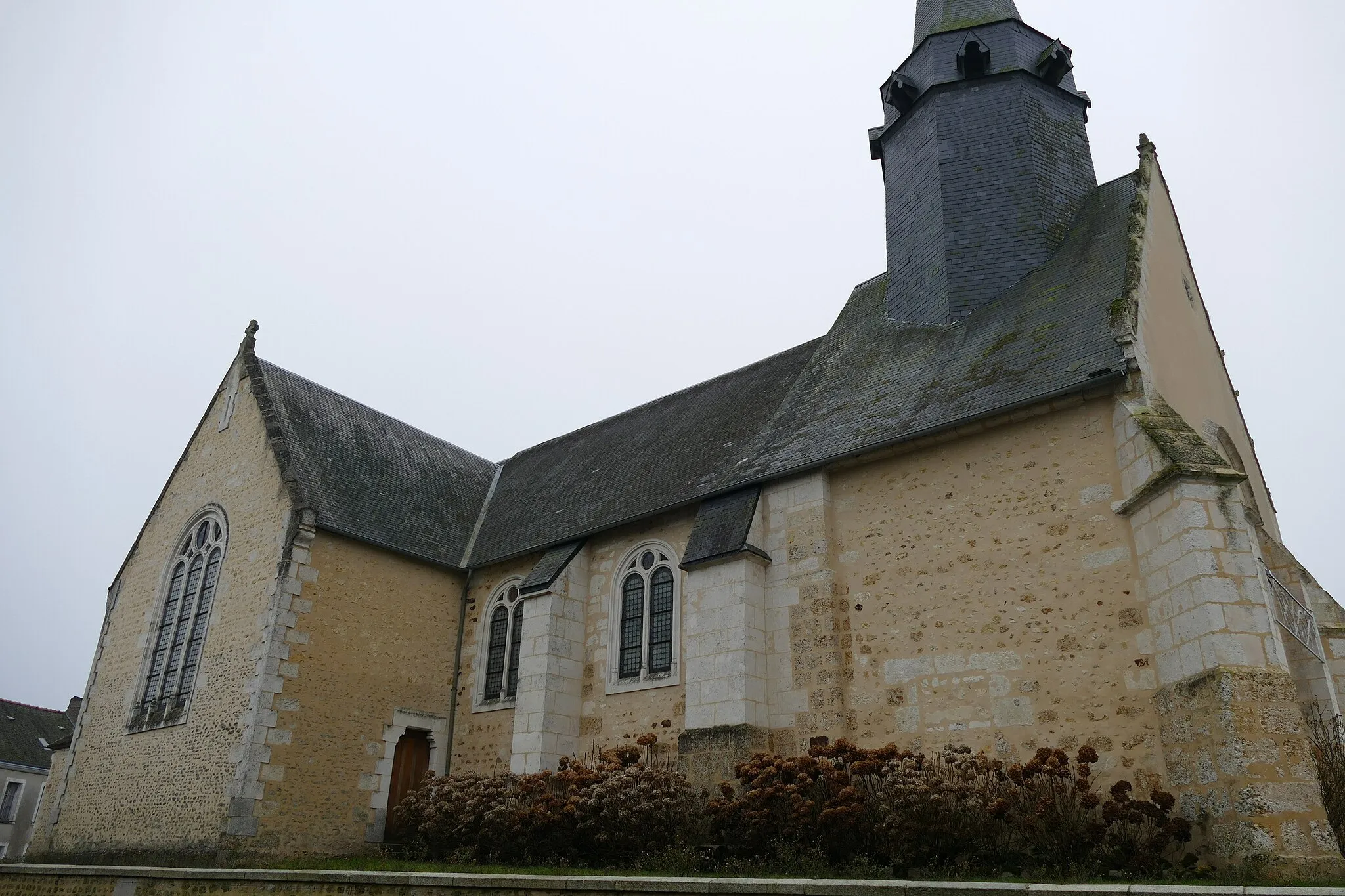 Photo showing: Saint-Peter's church in Coulimer (Orne, Normandie, France).