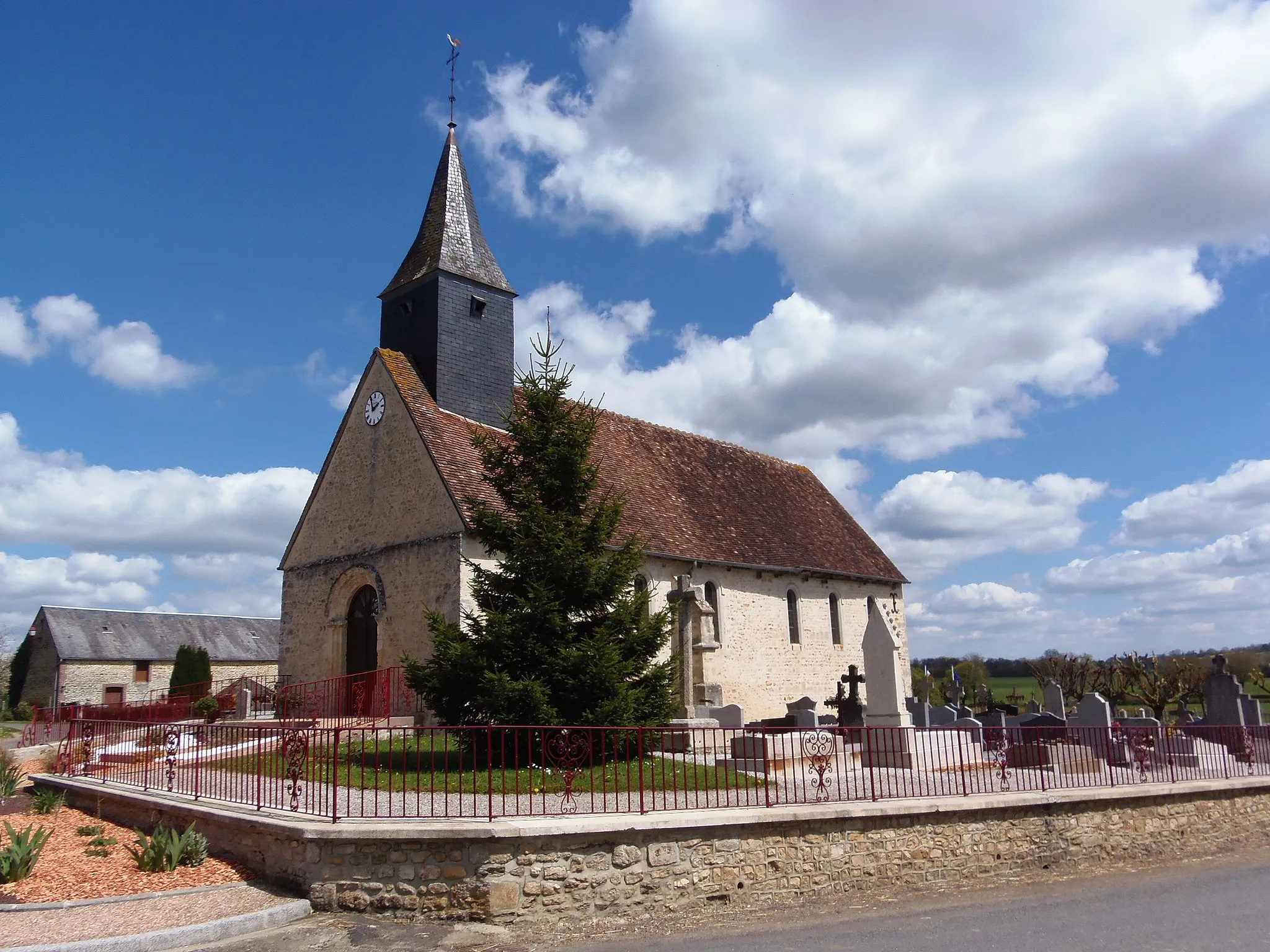 Photo showing: Le Ménil-Guyon (Normandie, France). L'église Notre-Dame.