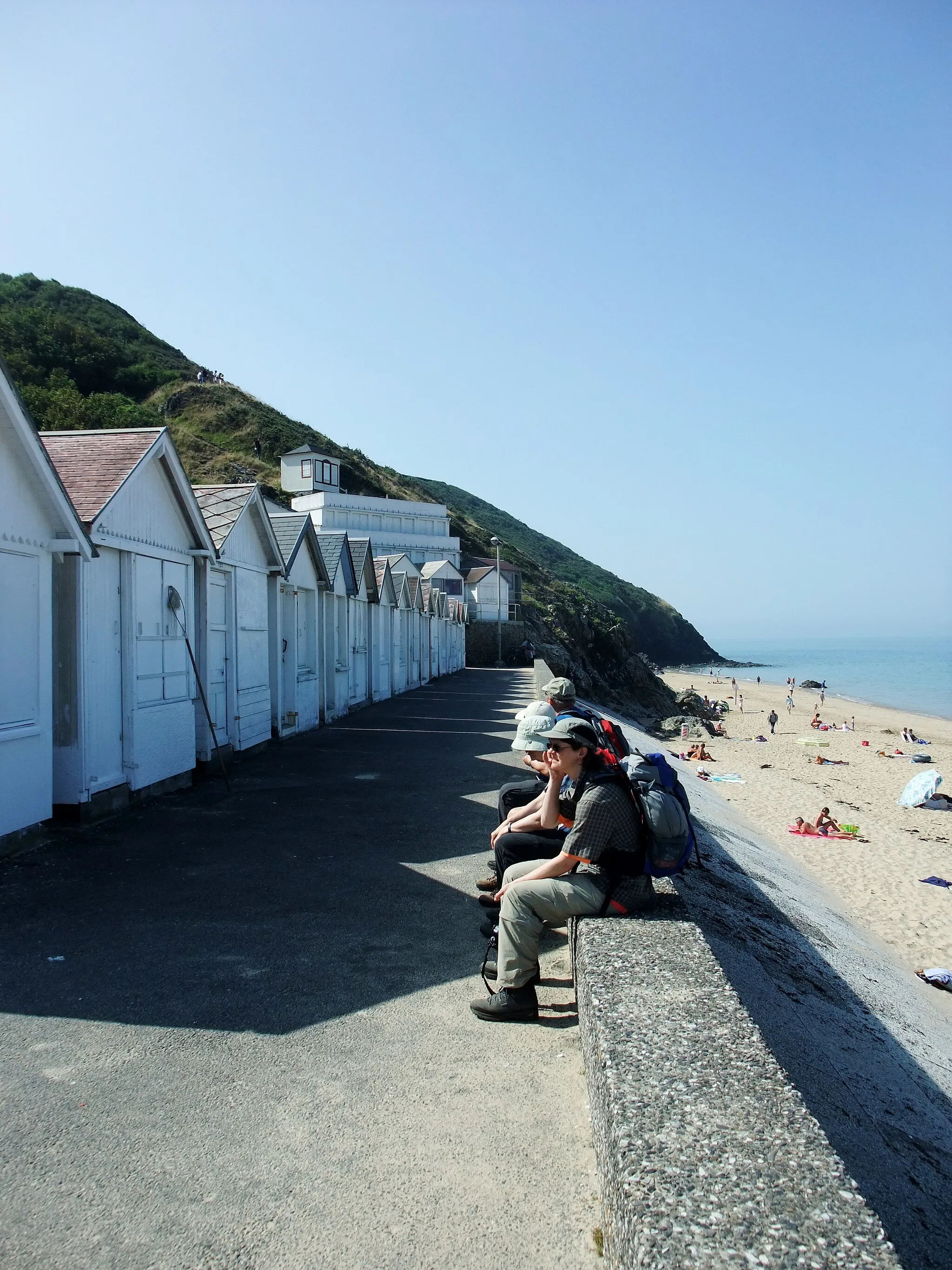Photo showing: Cabins on the beach of Carolles, France