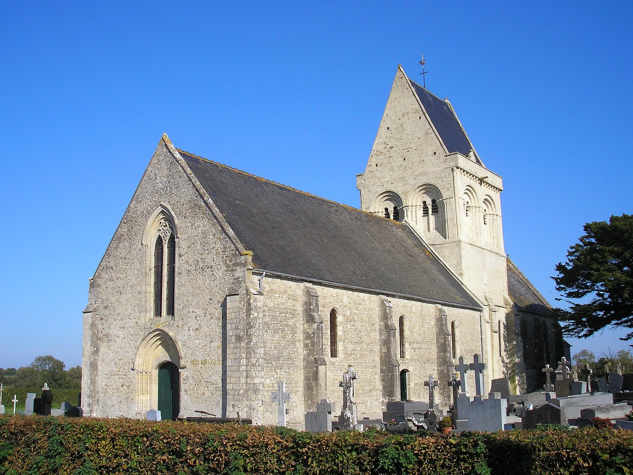 Photo showing: Brucheville (Normandie, France). L'église Saint-Hilaire.