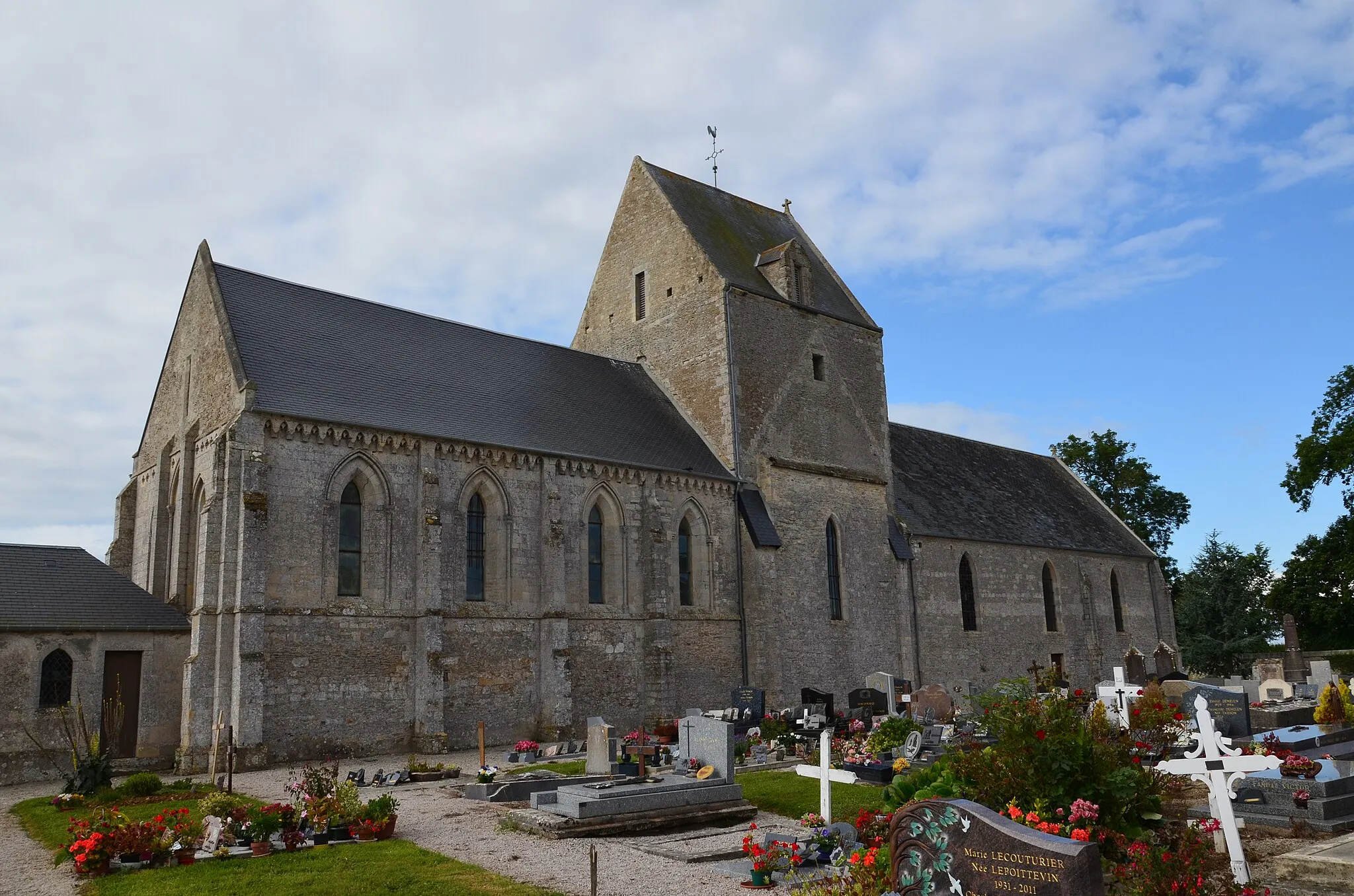 Photo showing: This building is inscrit au titre des monuments historiques de la France. It is indexed in the base Mérimée, a database of architectural heritage maintained by the French Ministry of Culture, under the reference PA00111360 .