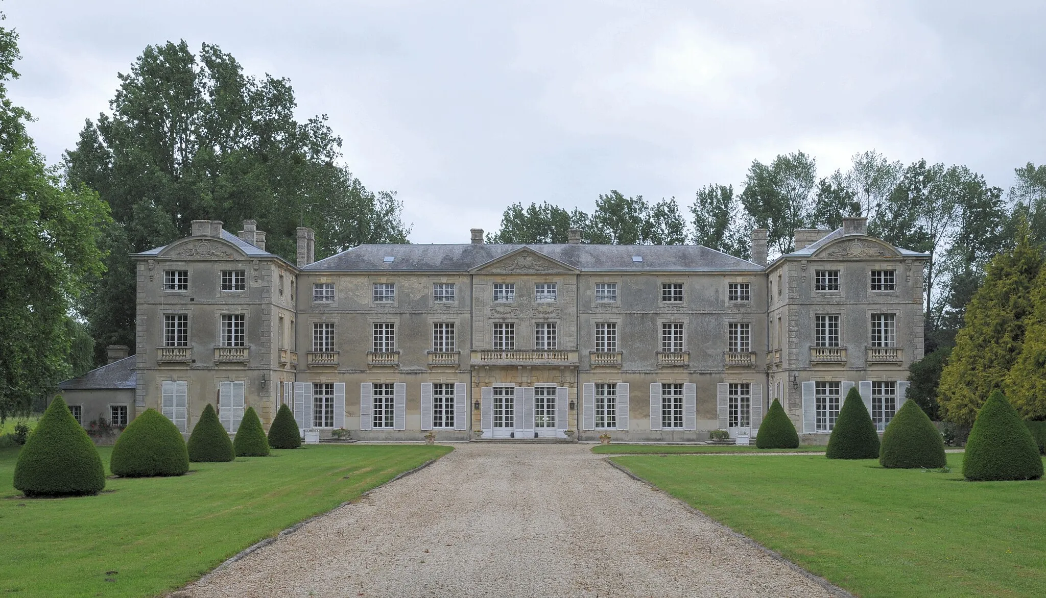 Photo showing: Schloss Vaussieux in Vaux-sur-Seulles, Calvados, Normandie; Südwest-Ansicht