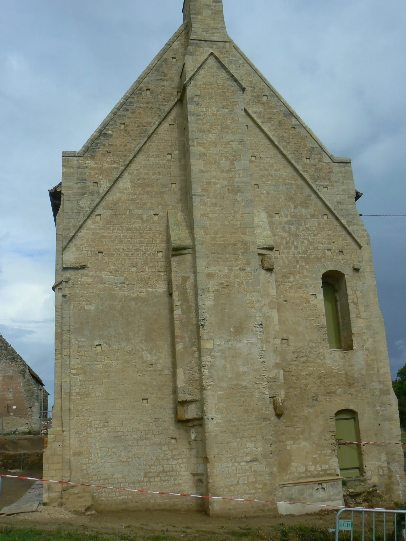 Photo showing: This building is indexed in the base Mérimée, a database of architectural heritage maintained by the French Ministry of Culture, under the reference PA00125294 .