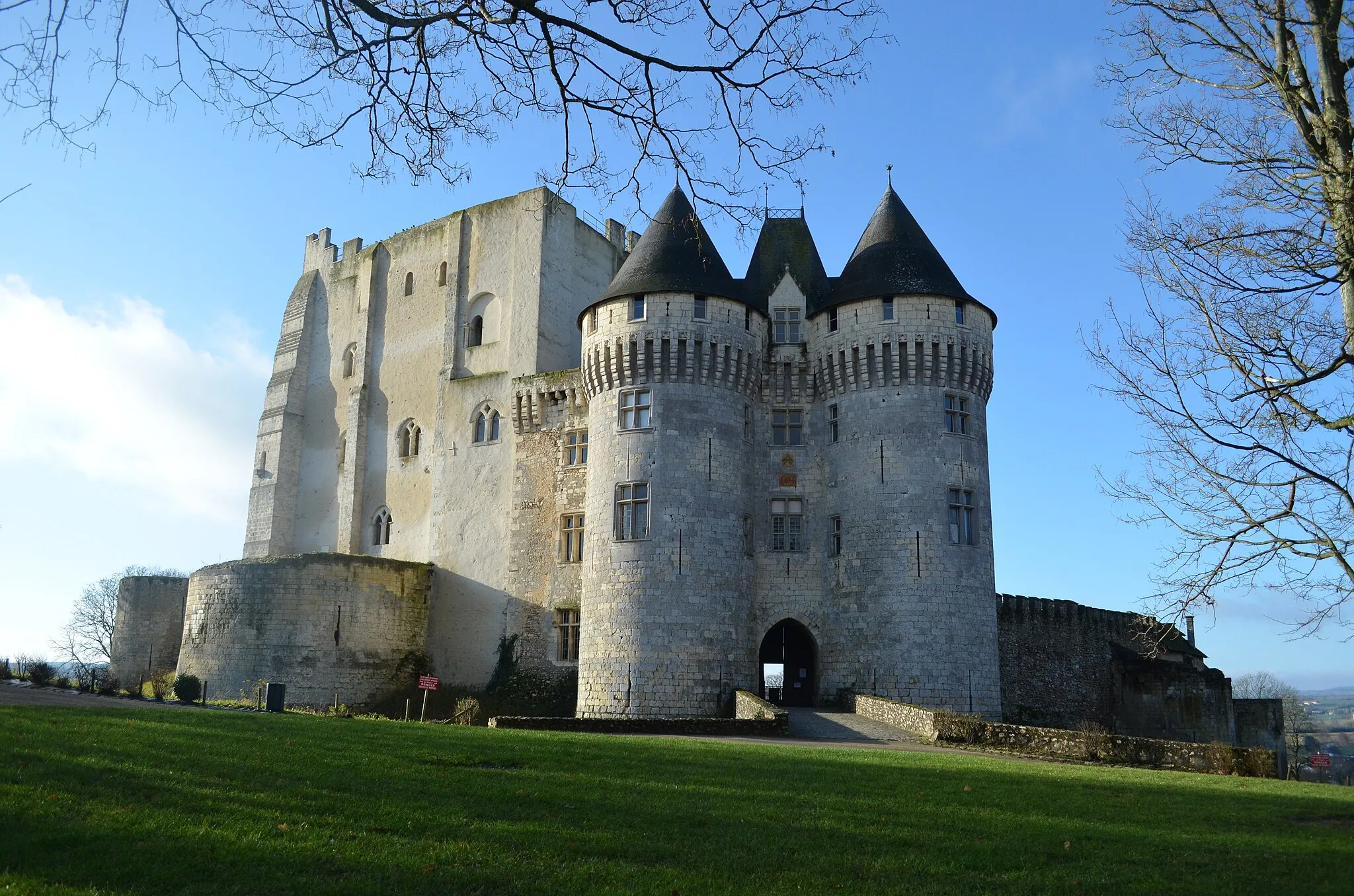 Photo showing: Château Saint Jean à Nogent-le-Rotrou. Lumière d'hiver