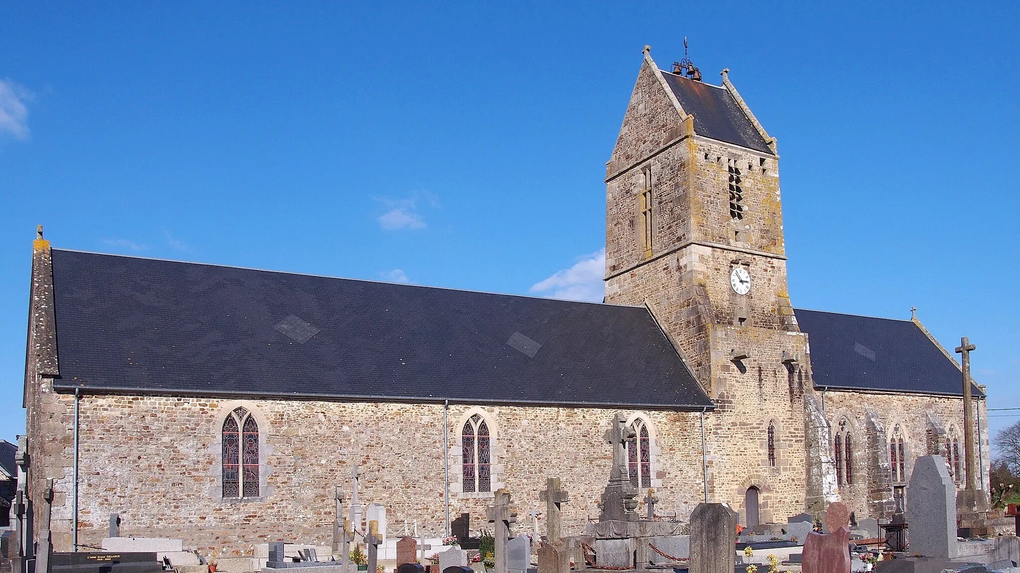 Photo showing: Saint-Denis-le-Vêtu (Normandie, France). L'église Saint-Denis.