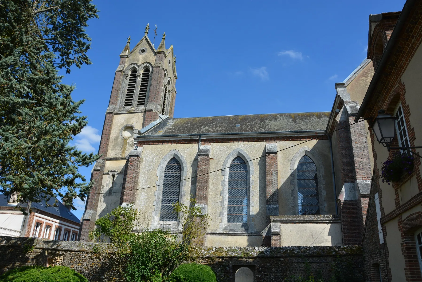 Photo showing: EGLISE DE CRULAI (61)