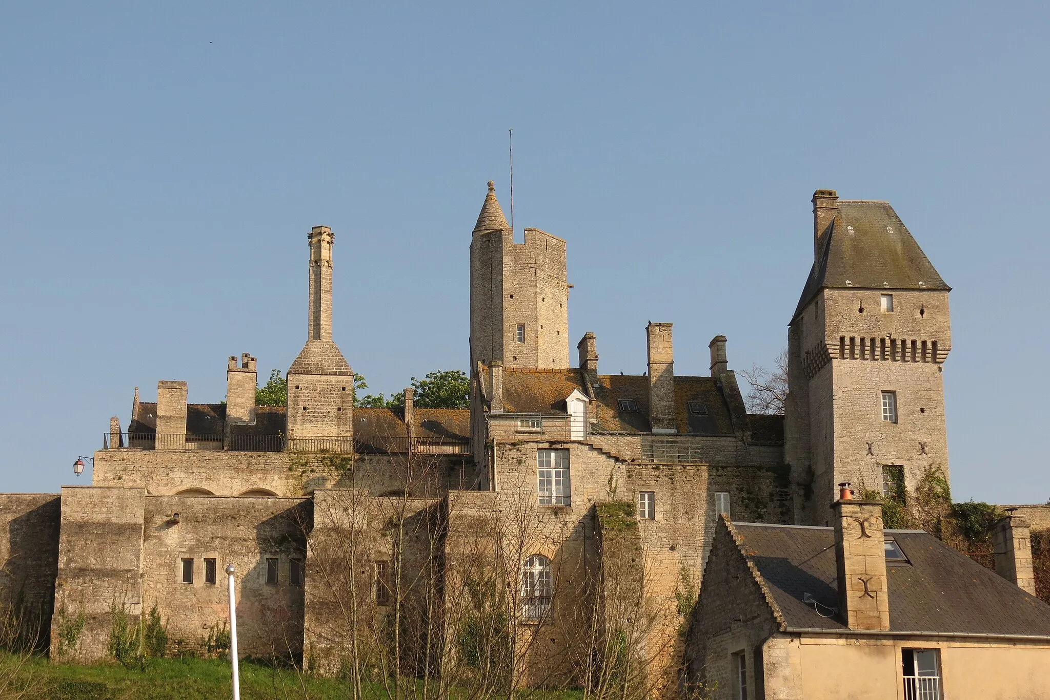 Photo showing: Château de Creully