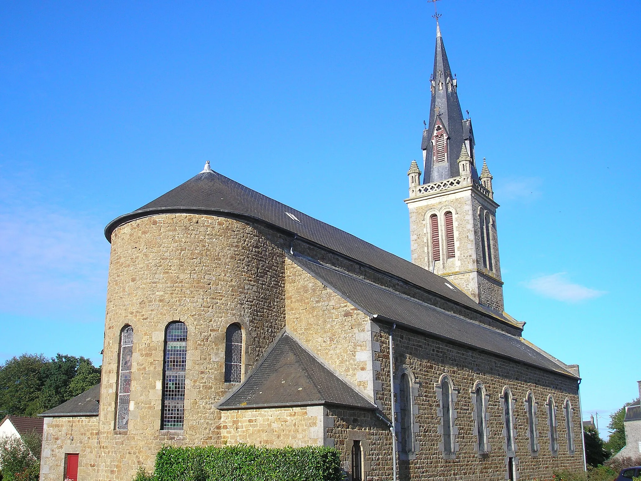 Photo showing: Ségrie-Fontaine (Normandie, France). L'église Sainte-Anne.