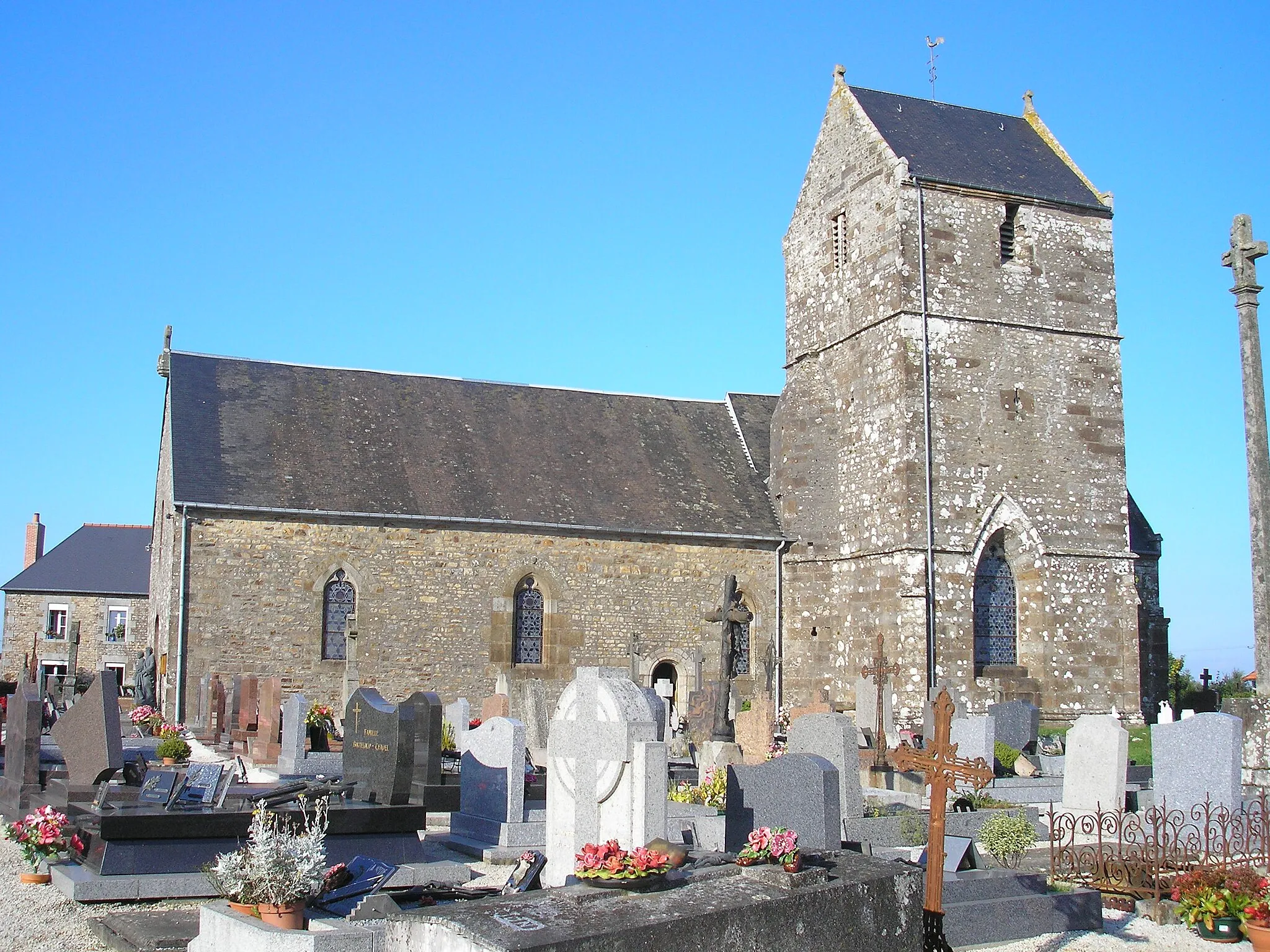 Photo showing: La Chaise-Baudouin (Normandie, France). L'église Saint-Ouen.