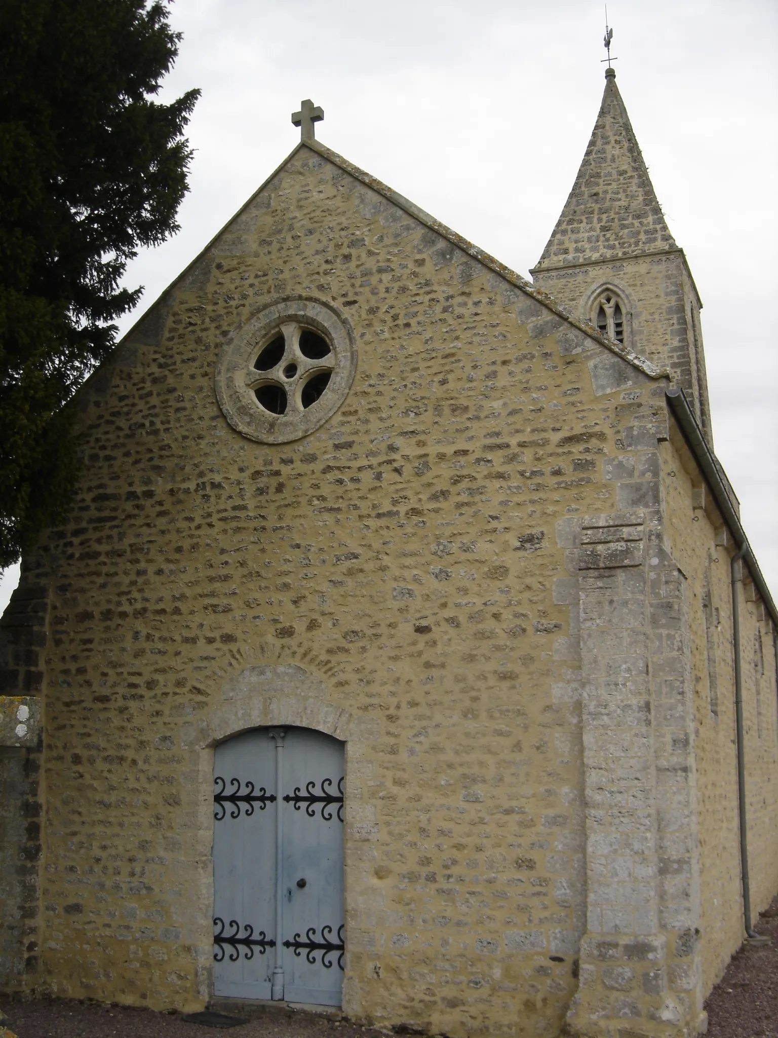 Photo showing: This building is indexed in the base Mérimée, a database of architectural heritage maintained by the French Ministry of Culture, under the reference PA00111527 .