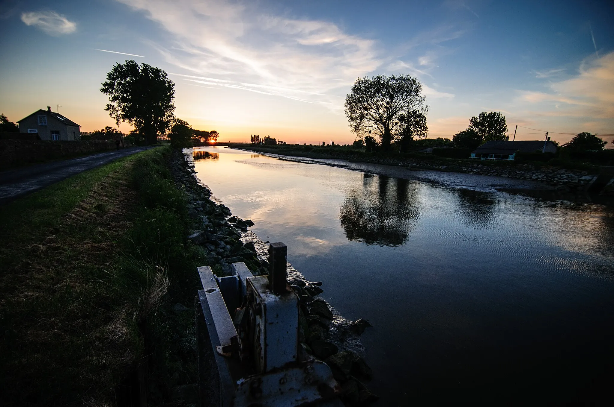 Photo showing: Sunset, Isigny sur Mer. Tokina AT-X Pro SD 12-24mm F4 (IF) DX