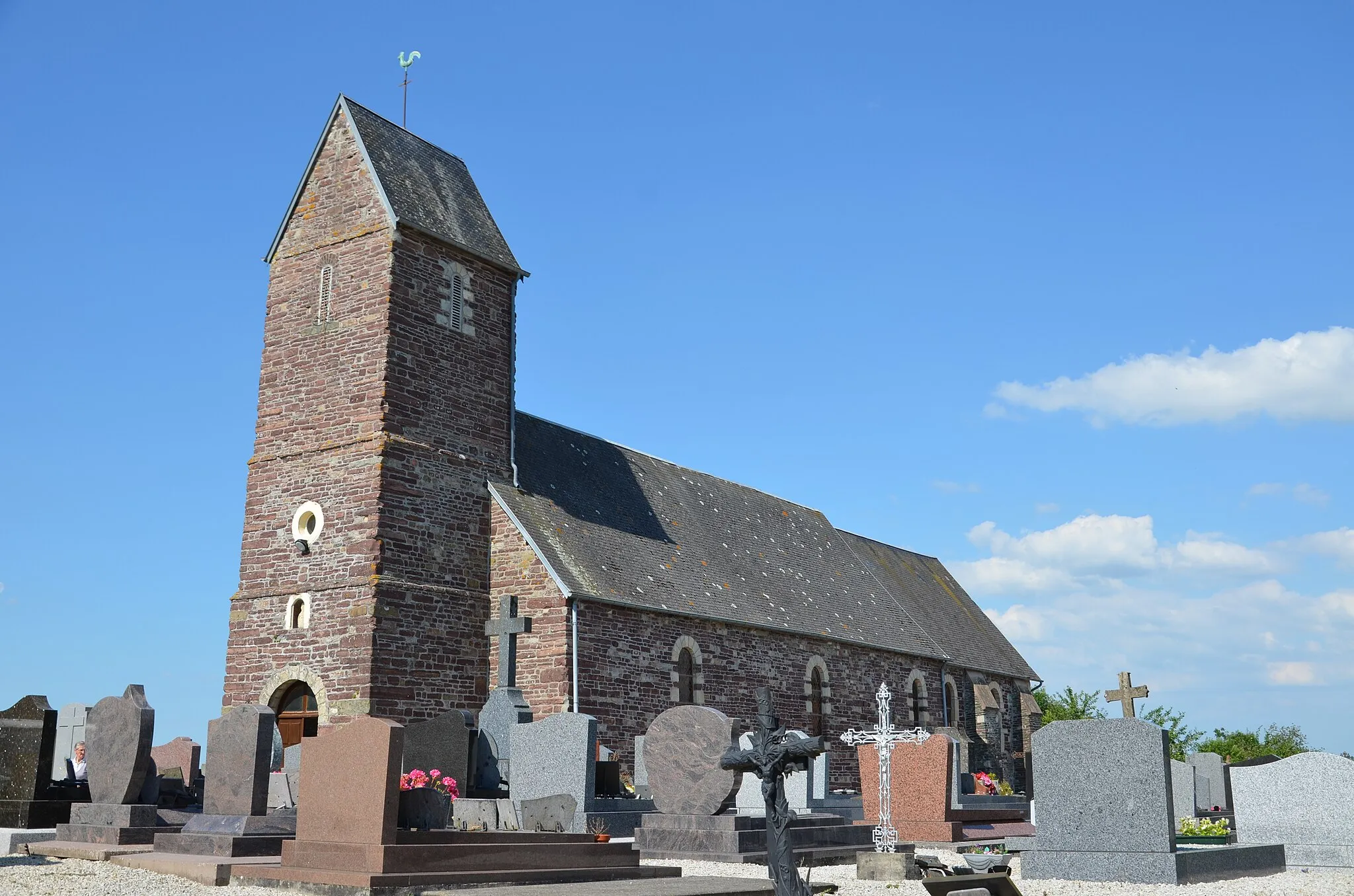 Photo showing: Église Saint-Ouen de Saint-Ouen-des-Besaces.