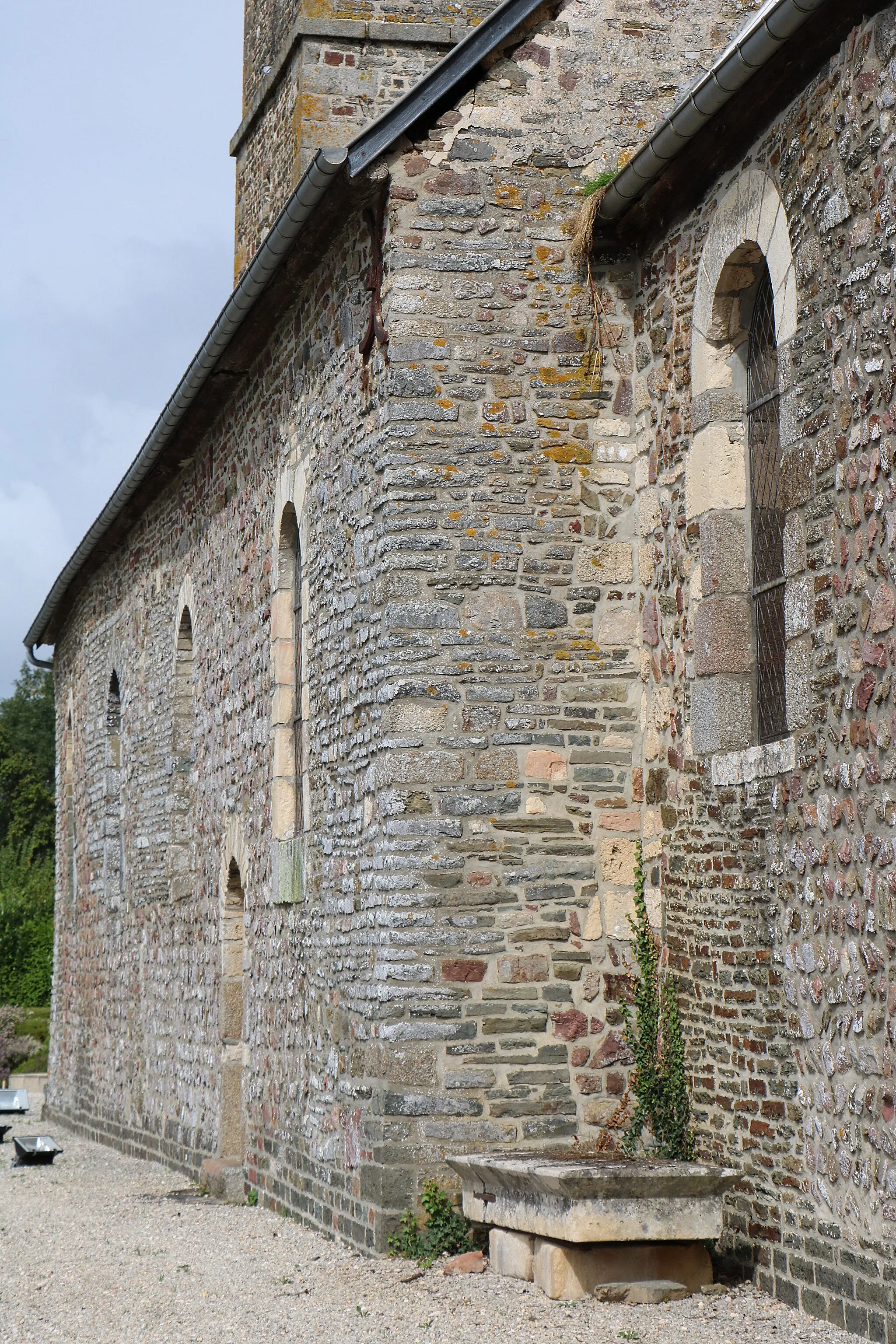 Photo showing: La Ferrière-Harang - Eglise Saint-Pierre