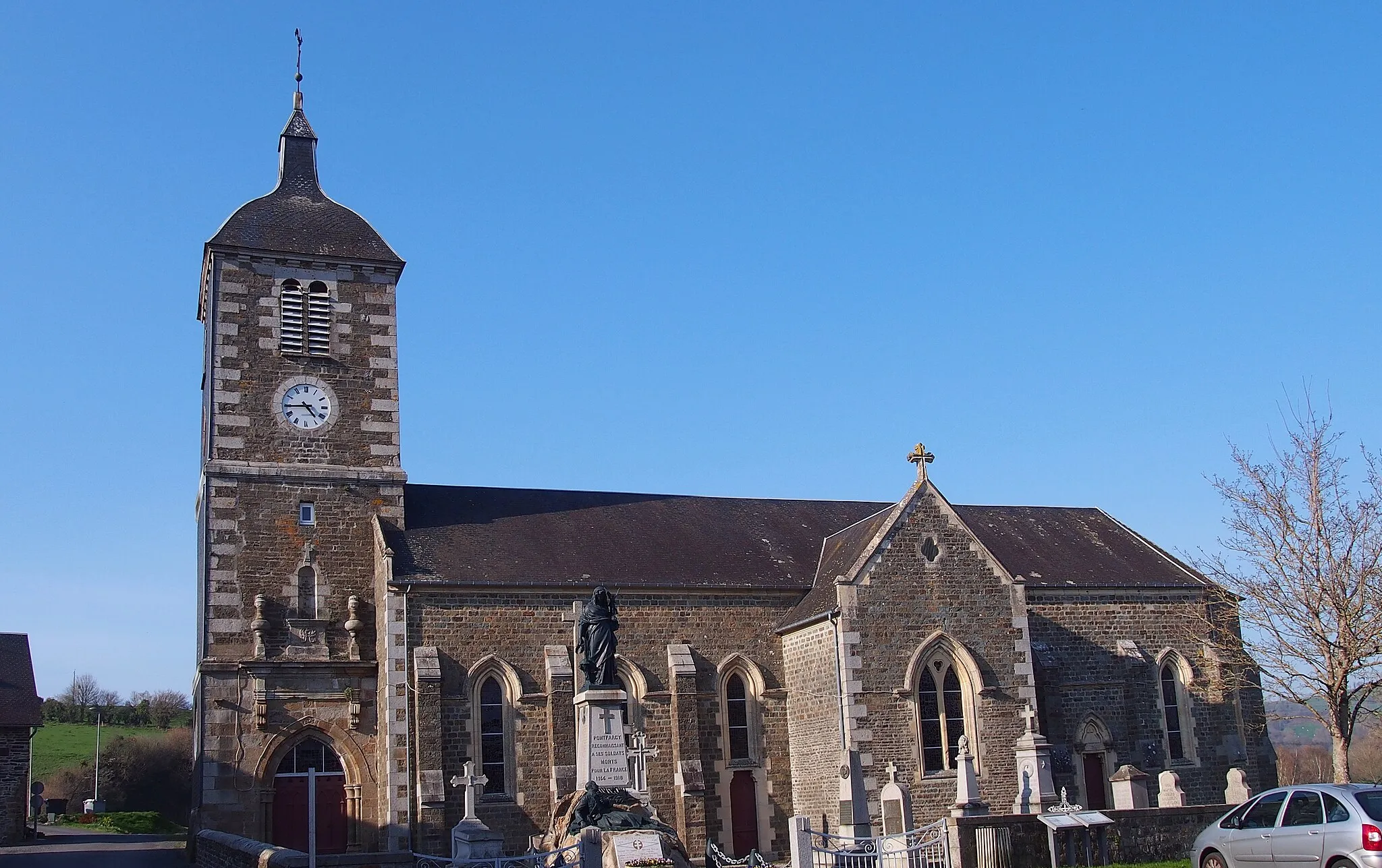 Photo showing: Pont-Farcy (Normandie, France). L'église Saint-Jean-Baptiste.