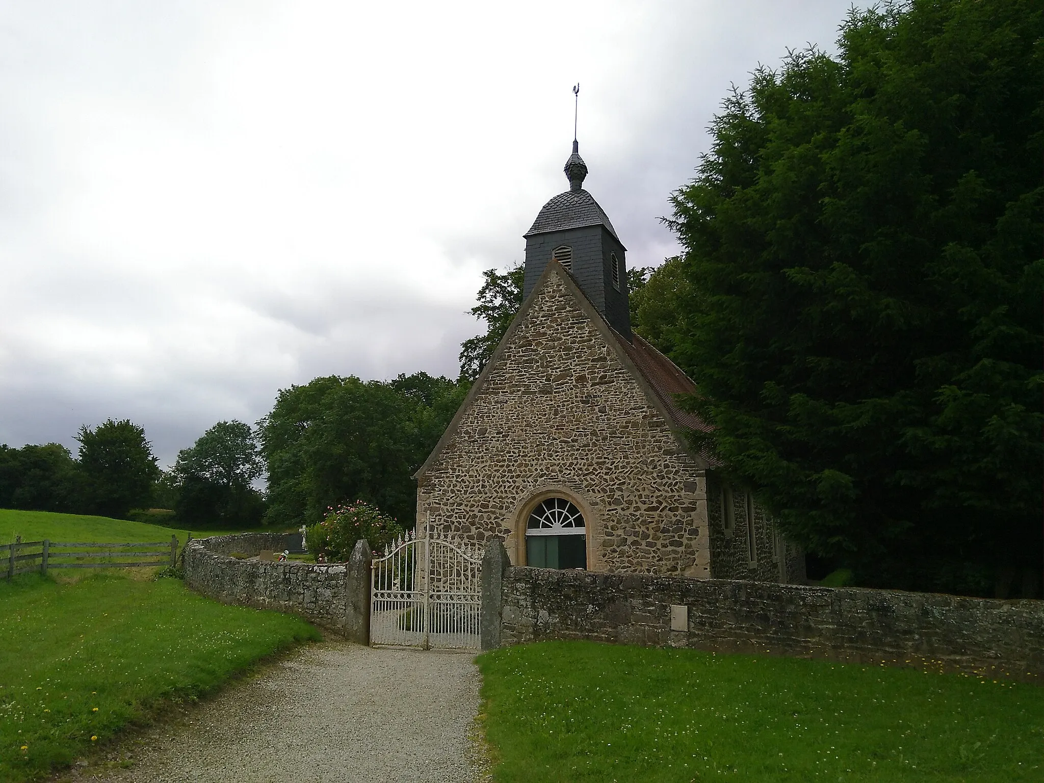 Photo showing: Rapilly - Eglise Saint-Quentin