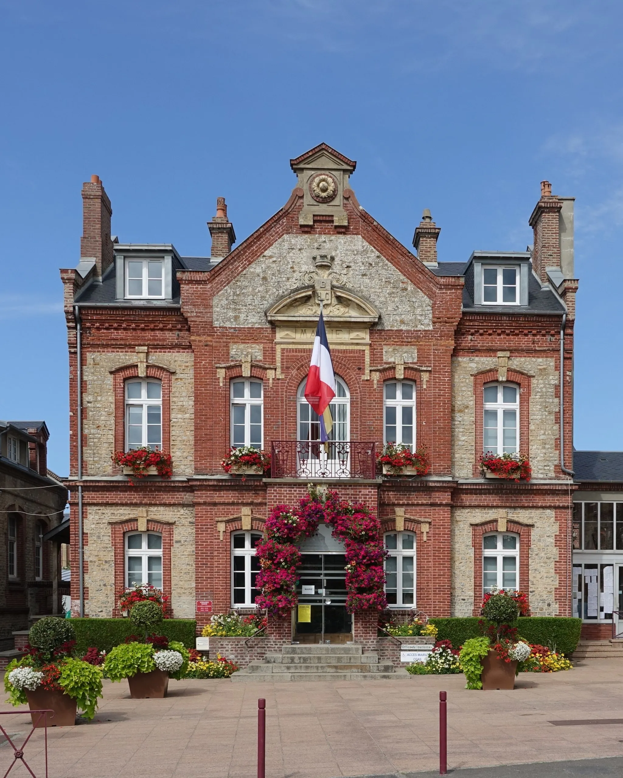 Photo showing: Town hall of Houlgate (Calvados, France).