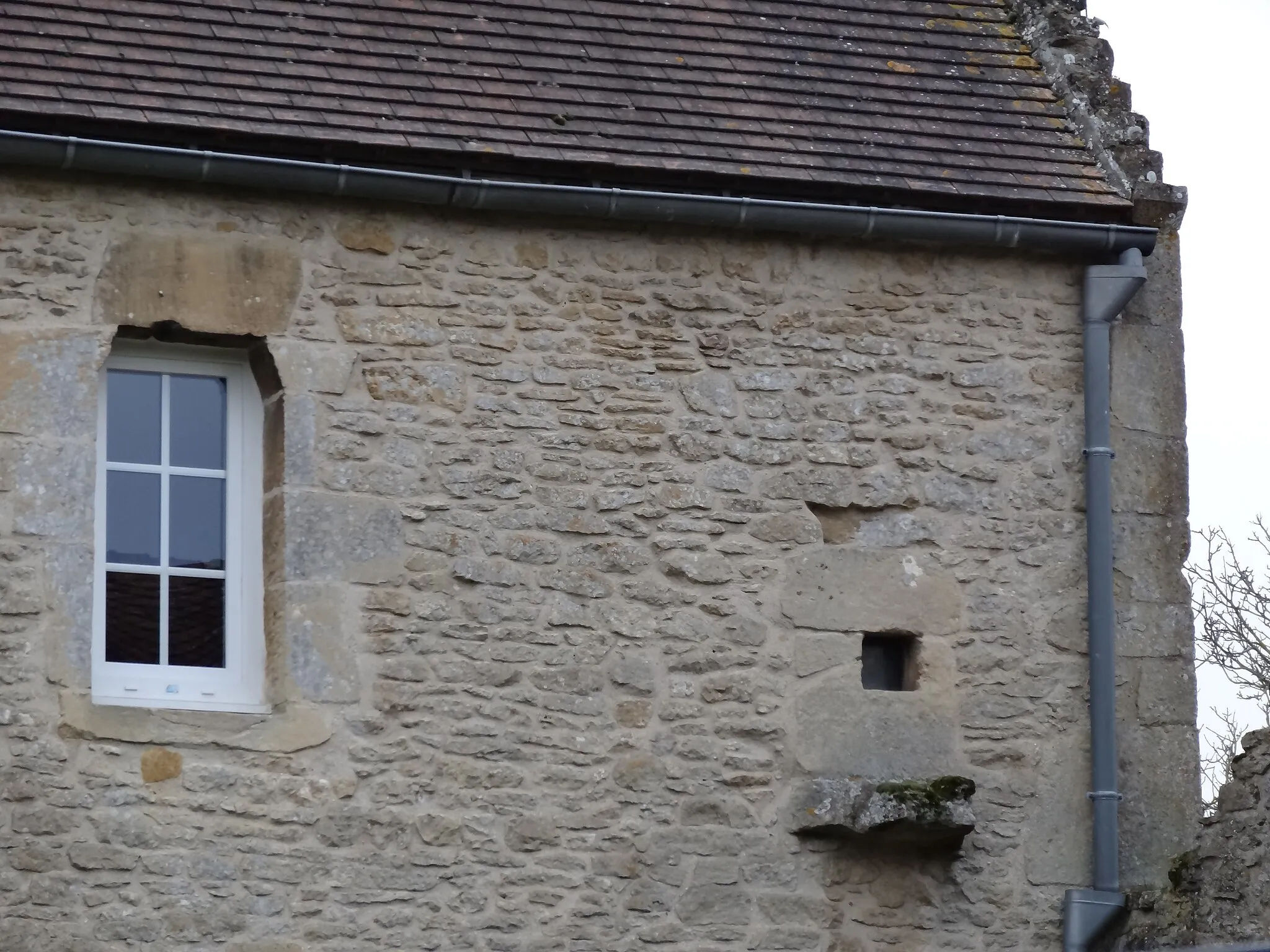 Photo showing: pierre-à-évier à l'étage d'une maison rénovée à Biéville-Beuville